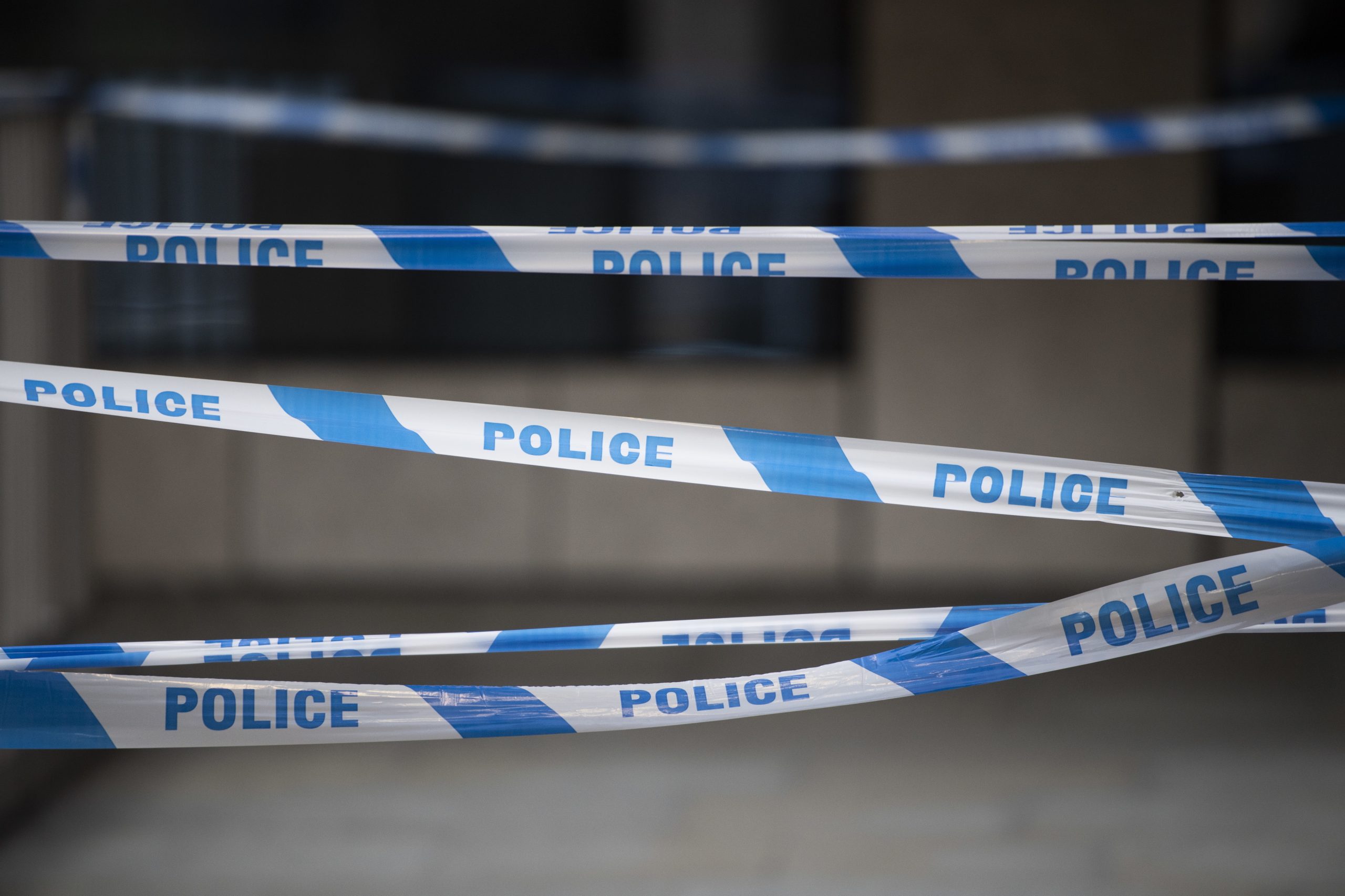 Incidente “terrorista” em Londres resulta em três feridos, um em perigo de vida
