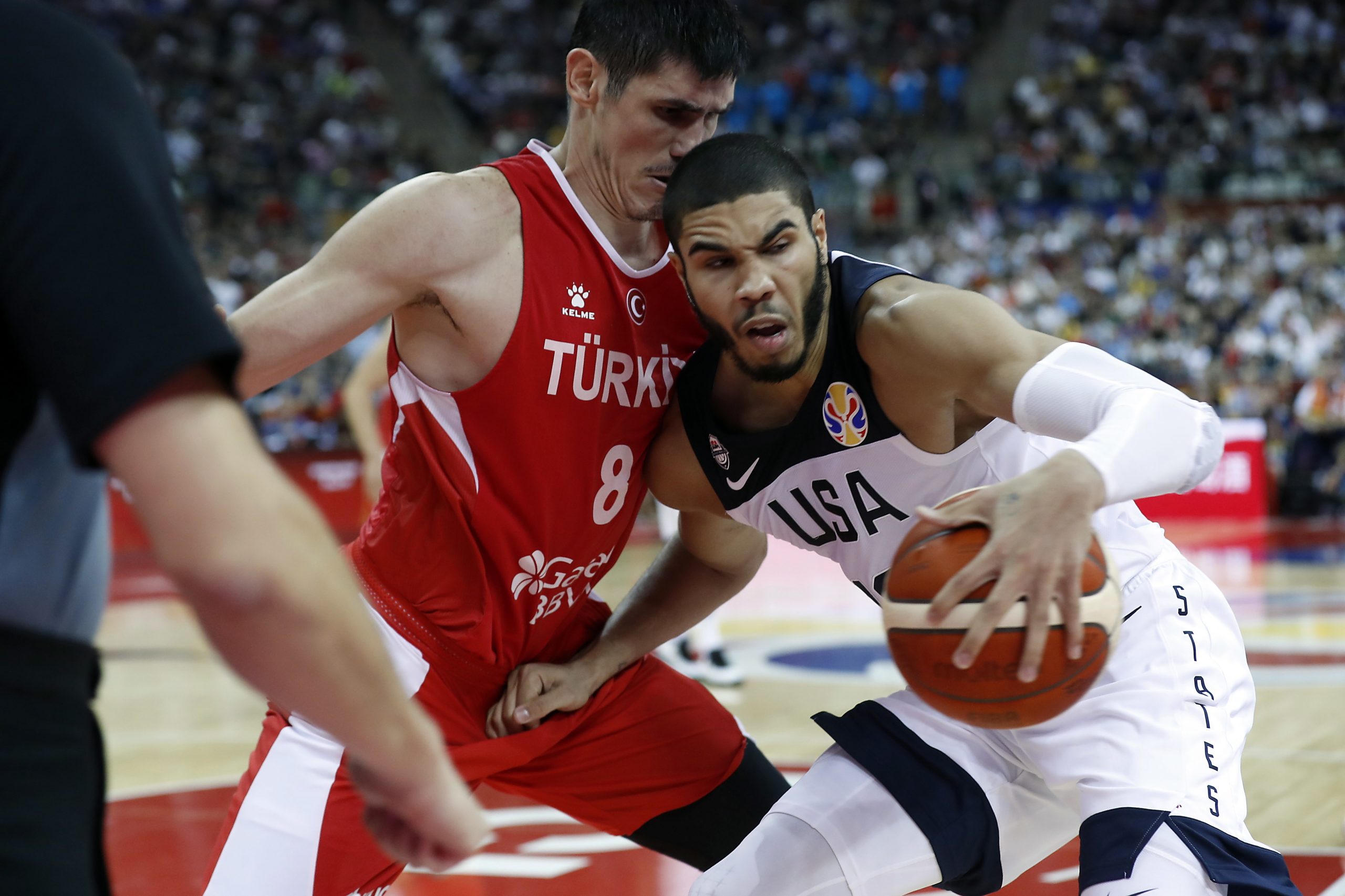 Mundial de basquetebol. Estados Unidos ‘sofrem’ para bater Turquia