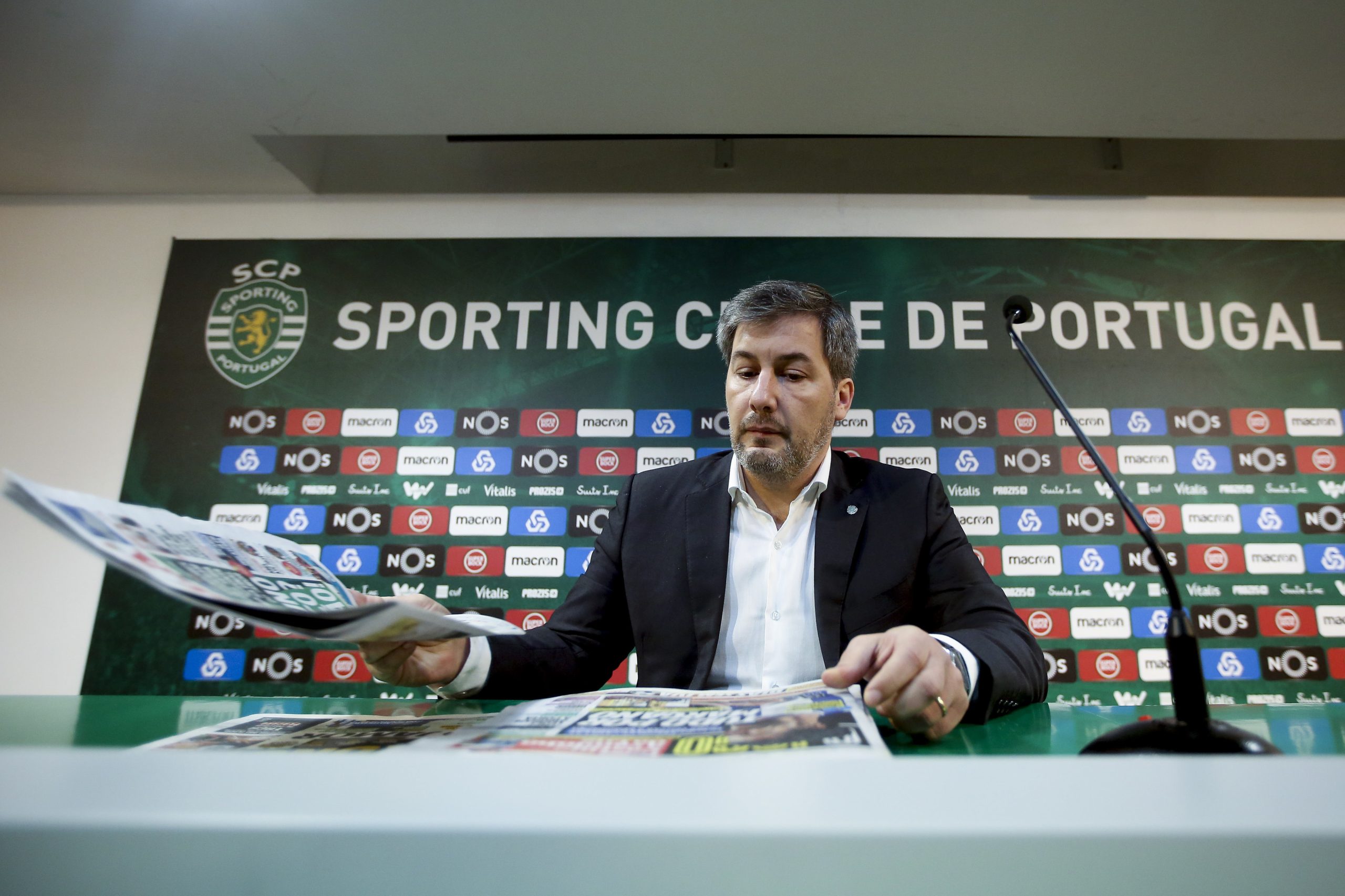 Bruno de Carvalho acusa Jorge Mendes de “aproveitamento” e diz que Rui Patrício está a ser “manipulado”