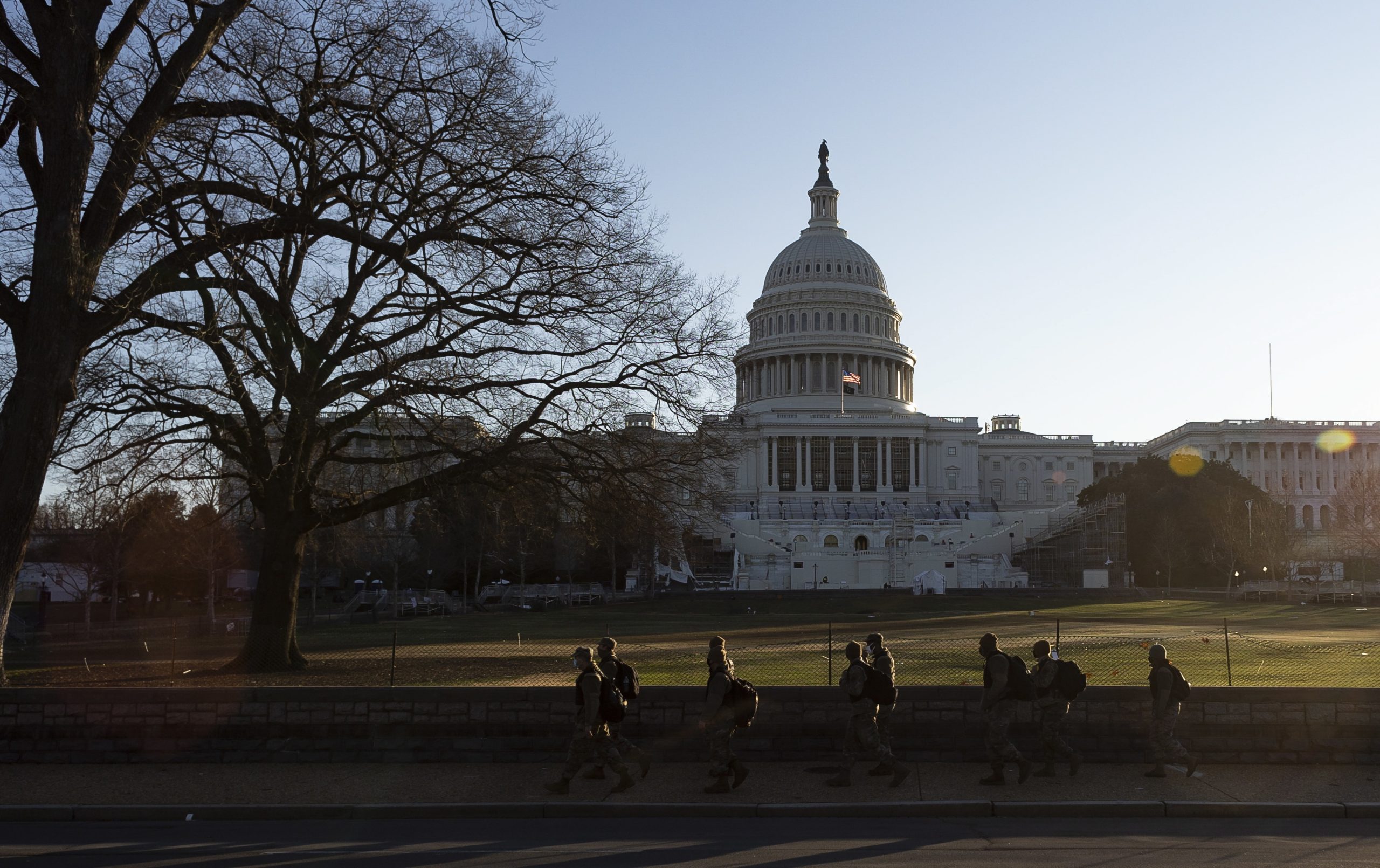 EUA: tiroteio em Washington DC, perto da Casa Branca. Dois militares da Guarda Nacional em “estado crítico”