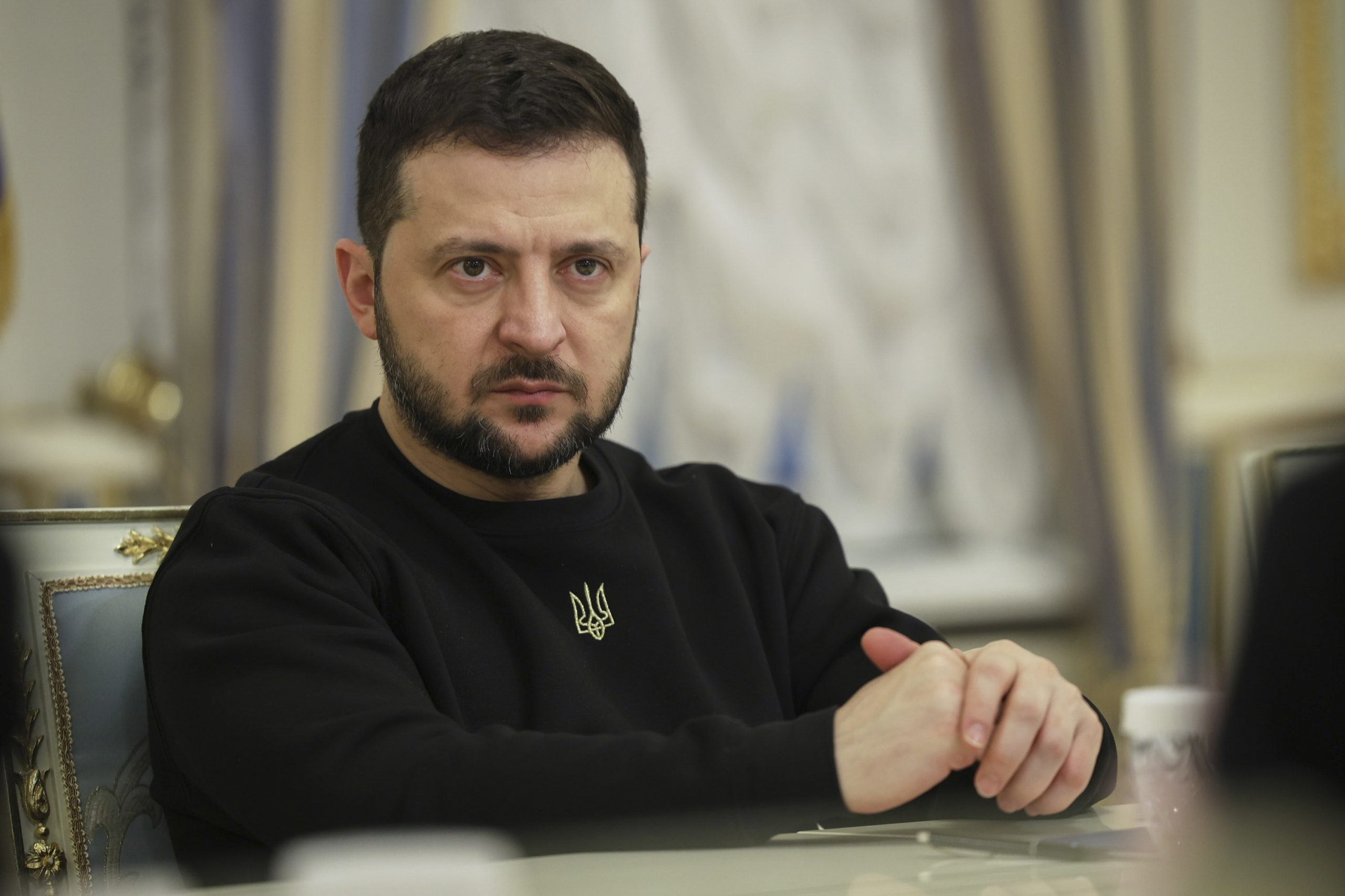 Zelensky diz que “não haverá III Guerra Mundial” em discurso nos Globos de Ouro