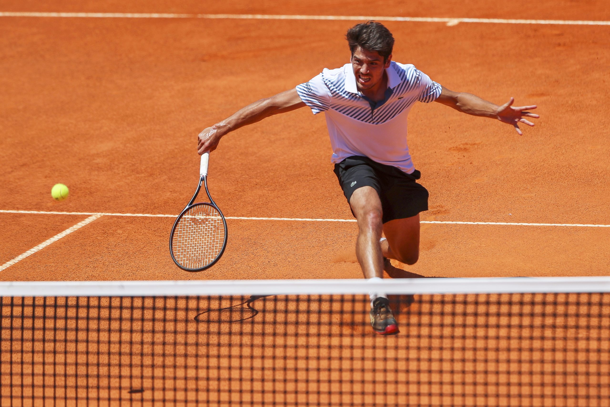Estoril Open: Adeus precoce do campeão João Sousa deixa João Domingues ‘sozinho’ em prova