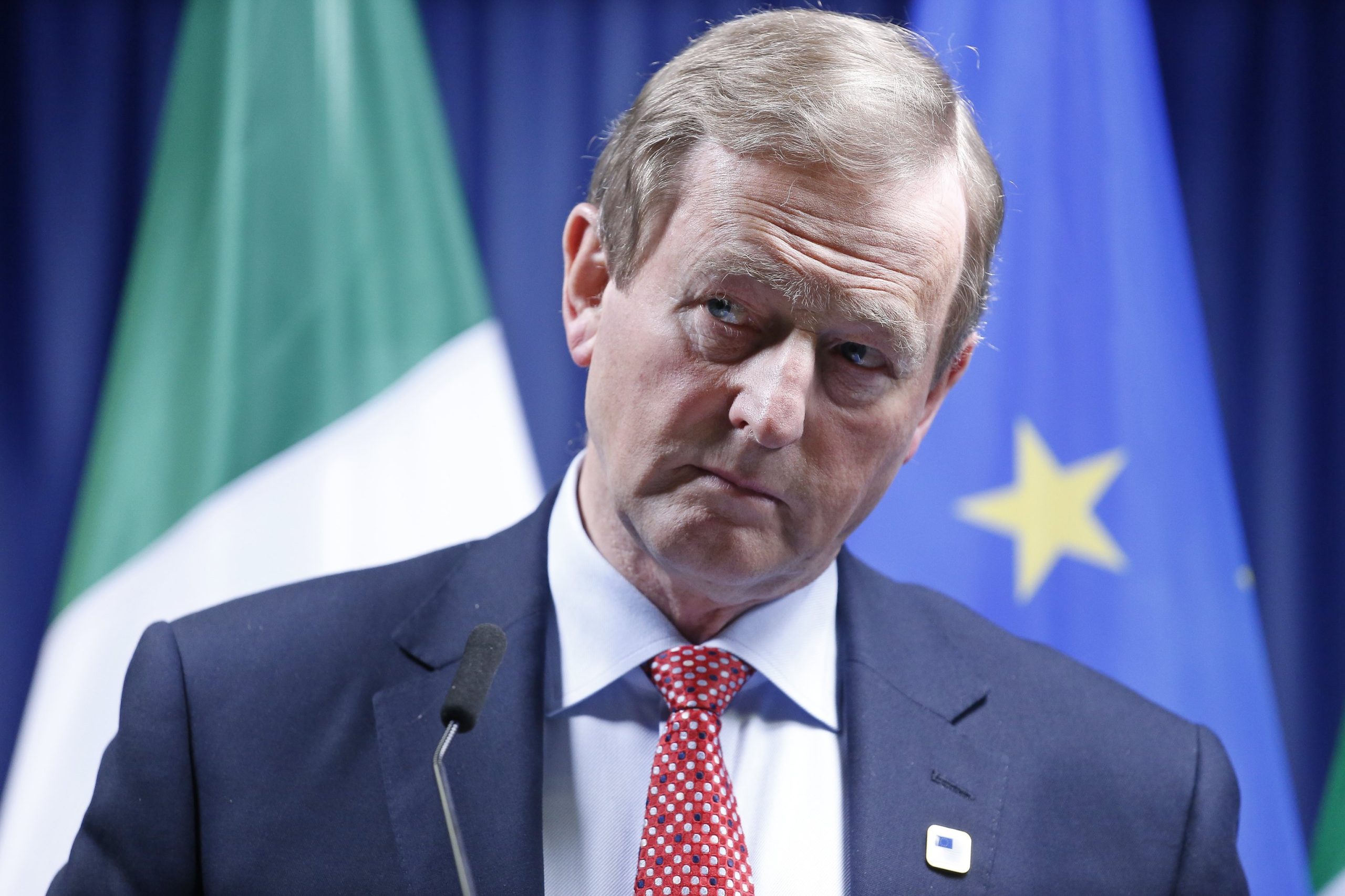 Primeiro-ministro irlandês “preocupado” com aliança entre unionistas e conservadores