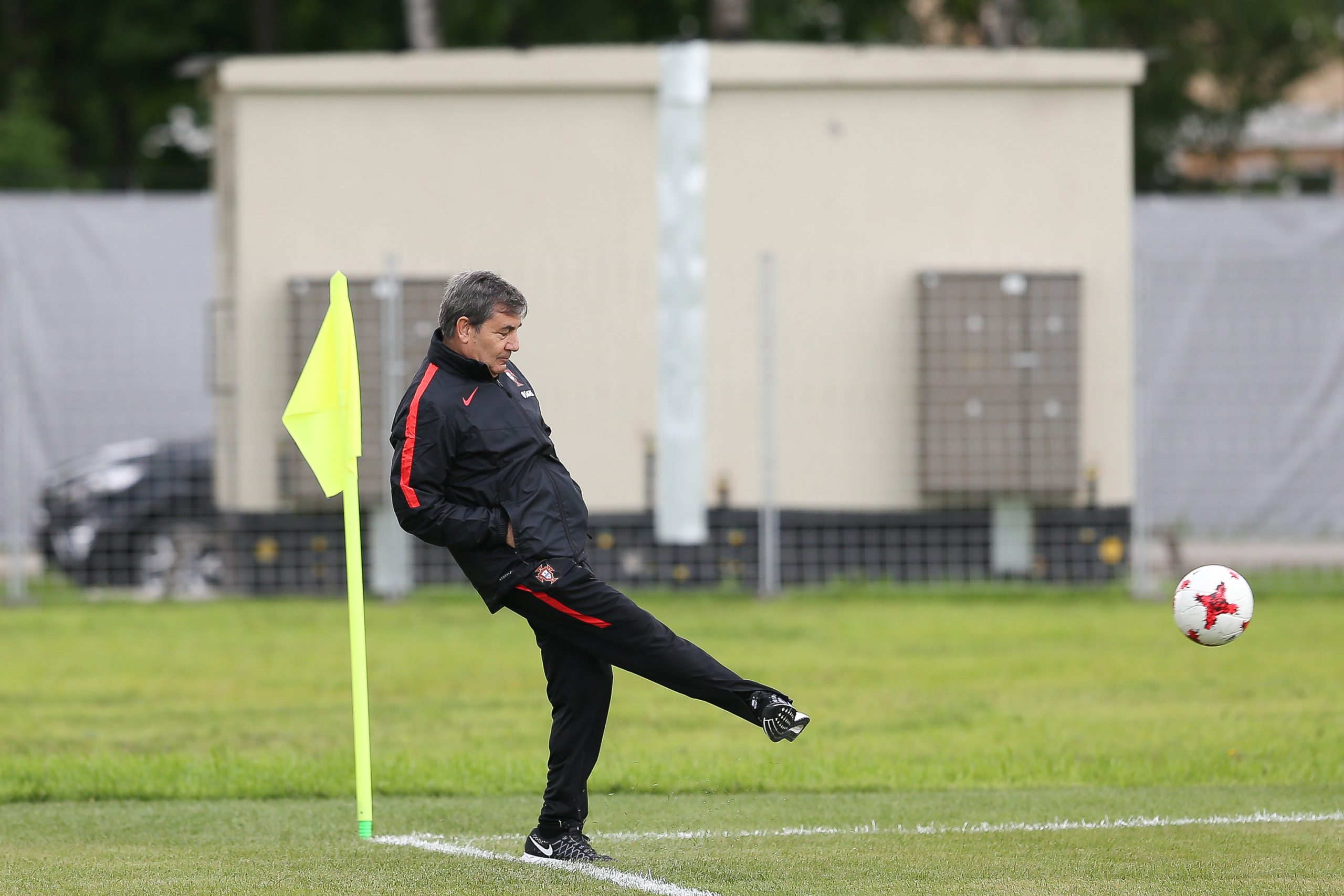 “Hoje, em Portugal, ninguém dirá que o futebol é um desporto de rapazes ou de homens”