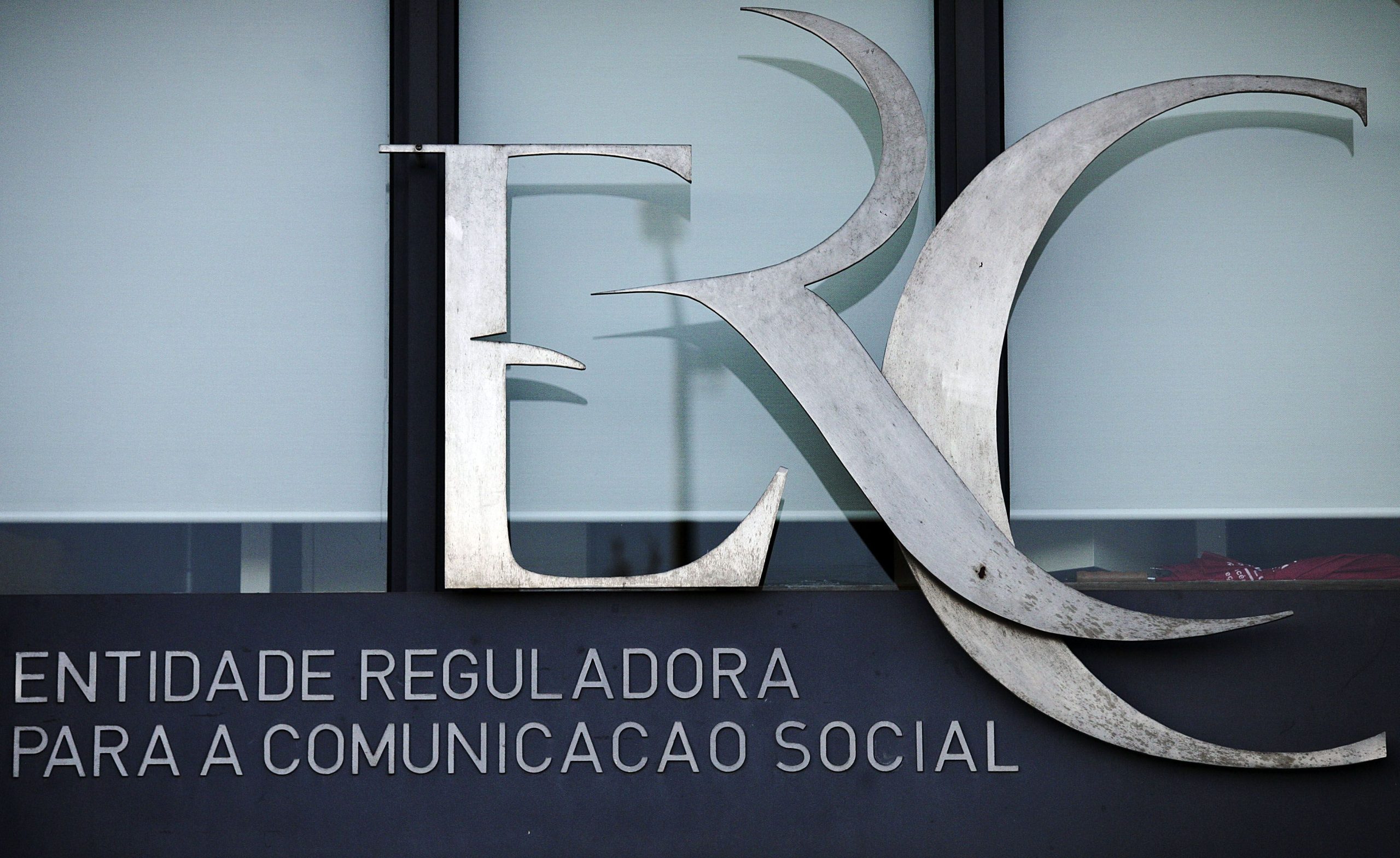 Fake News: Aprovada audição da ERC sobre registo de ‘sites’ de desinformação