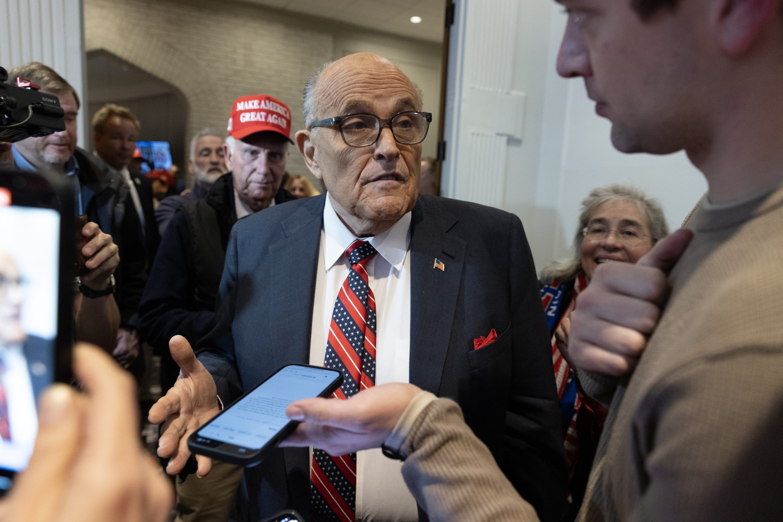 EUA: Arizona acusa 18 pessoas de interferência nas presidenciais de 2020