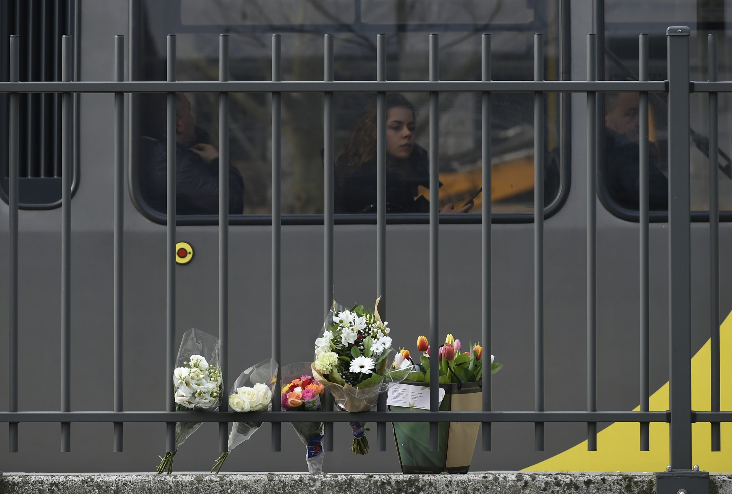 Número de mortos em tiroteio na Holanda sobe para quatro