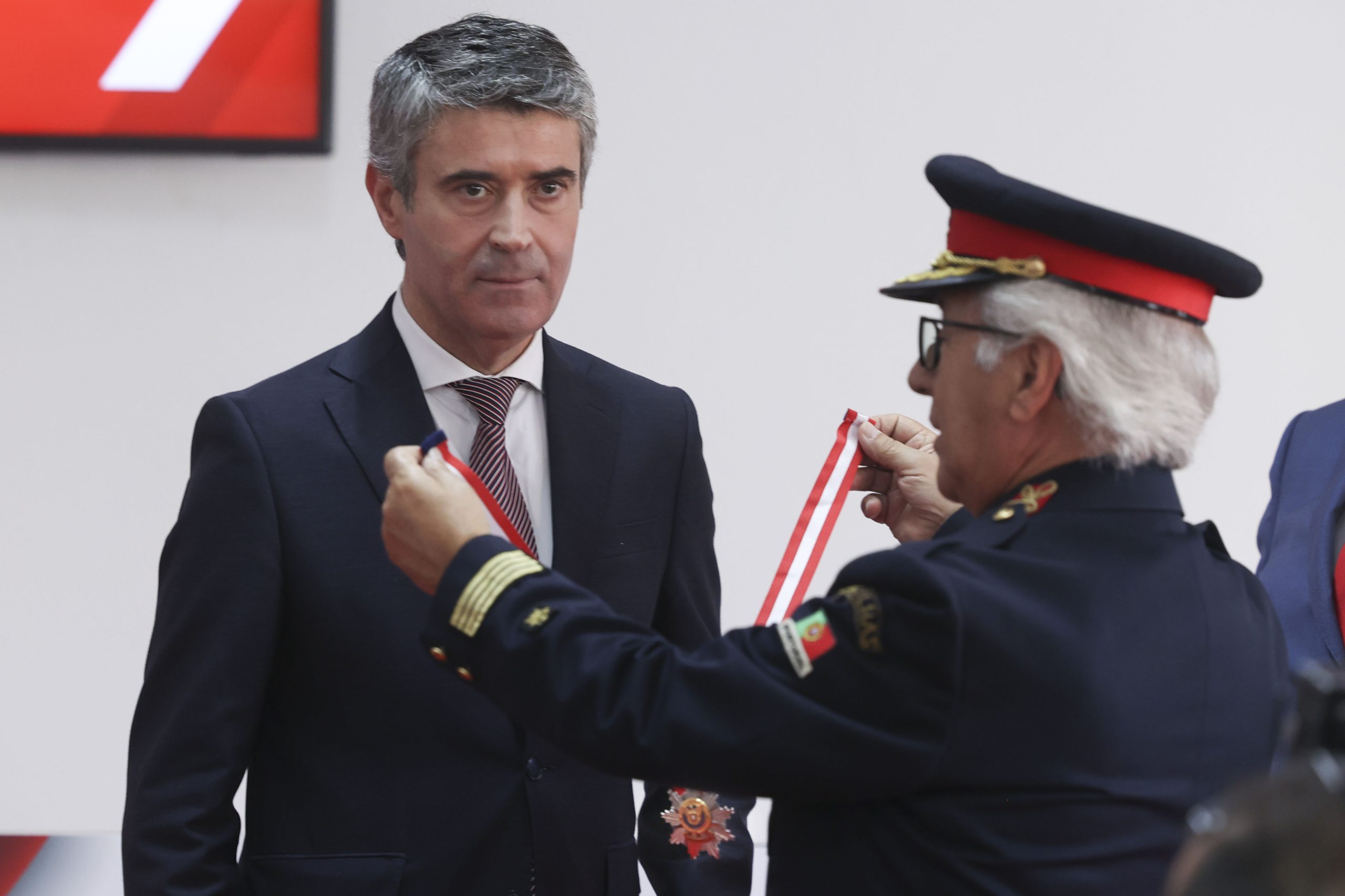 MAI deixa aos bombeiros compromissos para o futuro