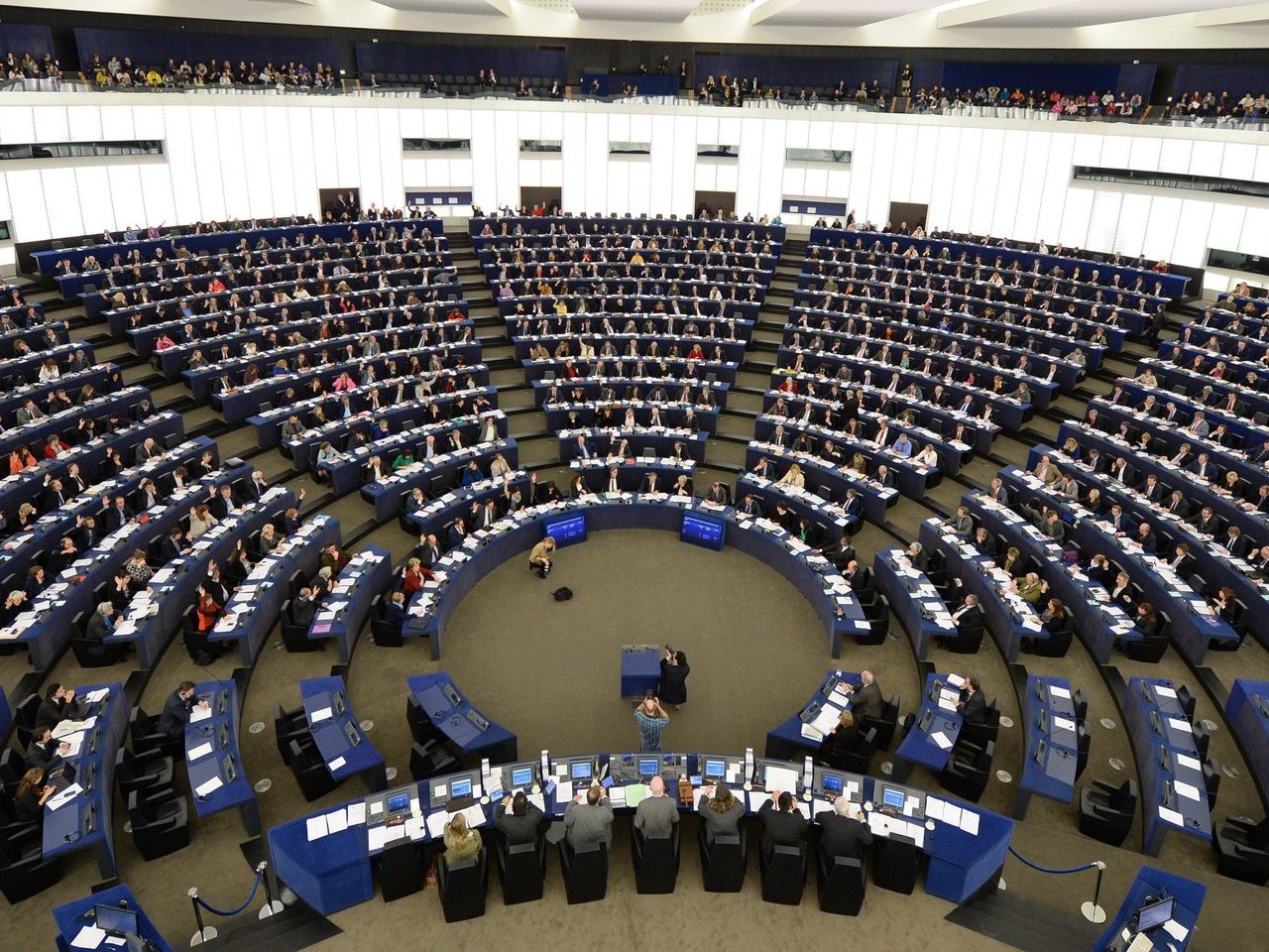 Sanções: Eurodeputados portugueses defendem que Lisboa cumpriu regras