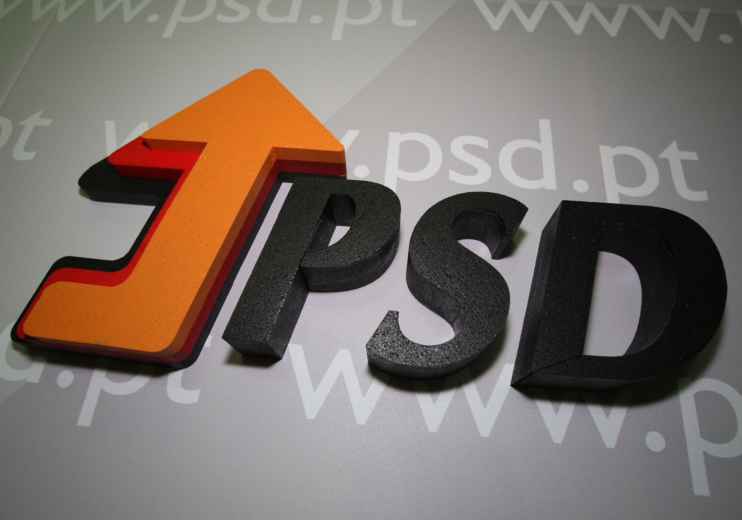 PSD: Em dia de memória a Sá Carneiro, candidatos bateram-se com veneno mas acabaram a concordar