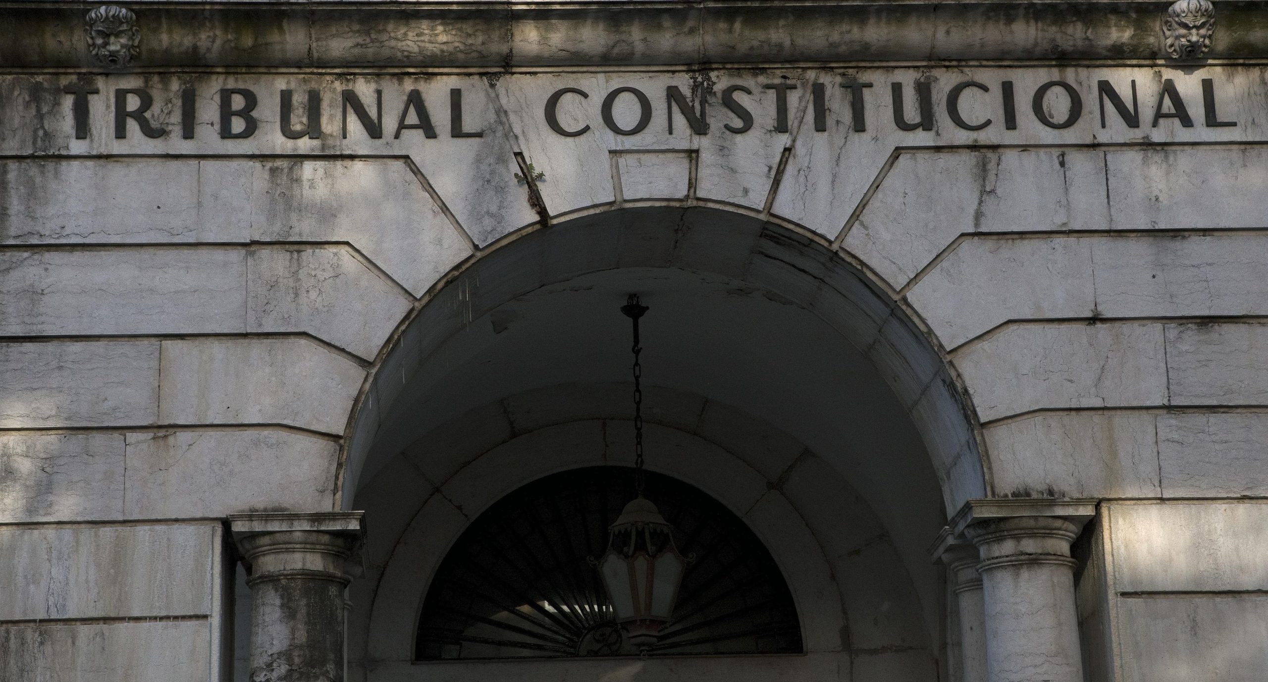 Tribunal Constitucional diz que não lhe compete decidir sobre reabertura de casos afetados por chumbo dos metadados