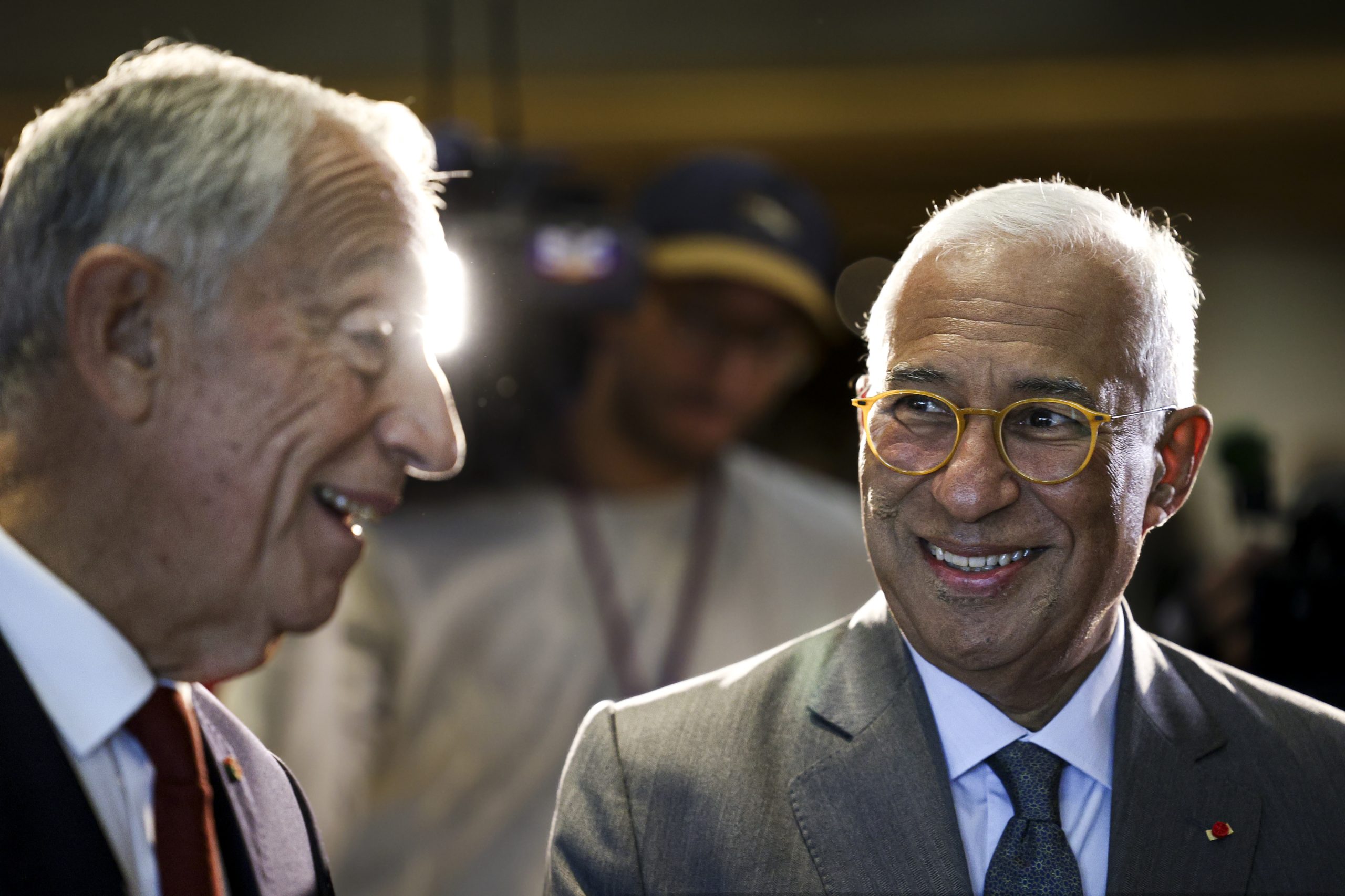 A celebrar Soares ao lado de Marcelo, Costa afirma que tende a ser feliz “sempre”