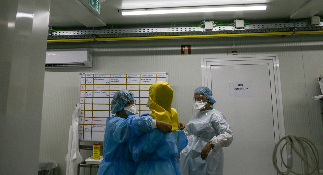 Pandemia levou ao maior registo de horas extraordinárias de sempre no SNS