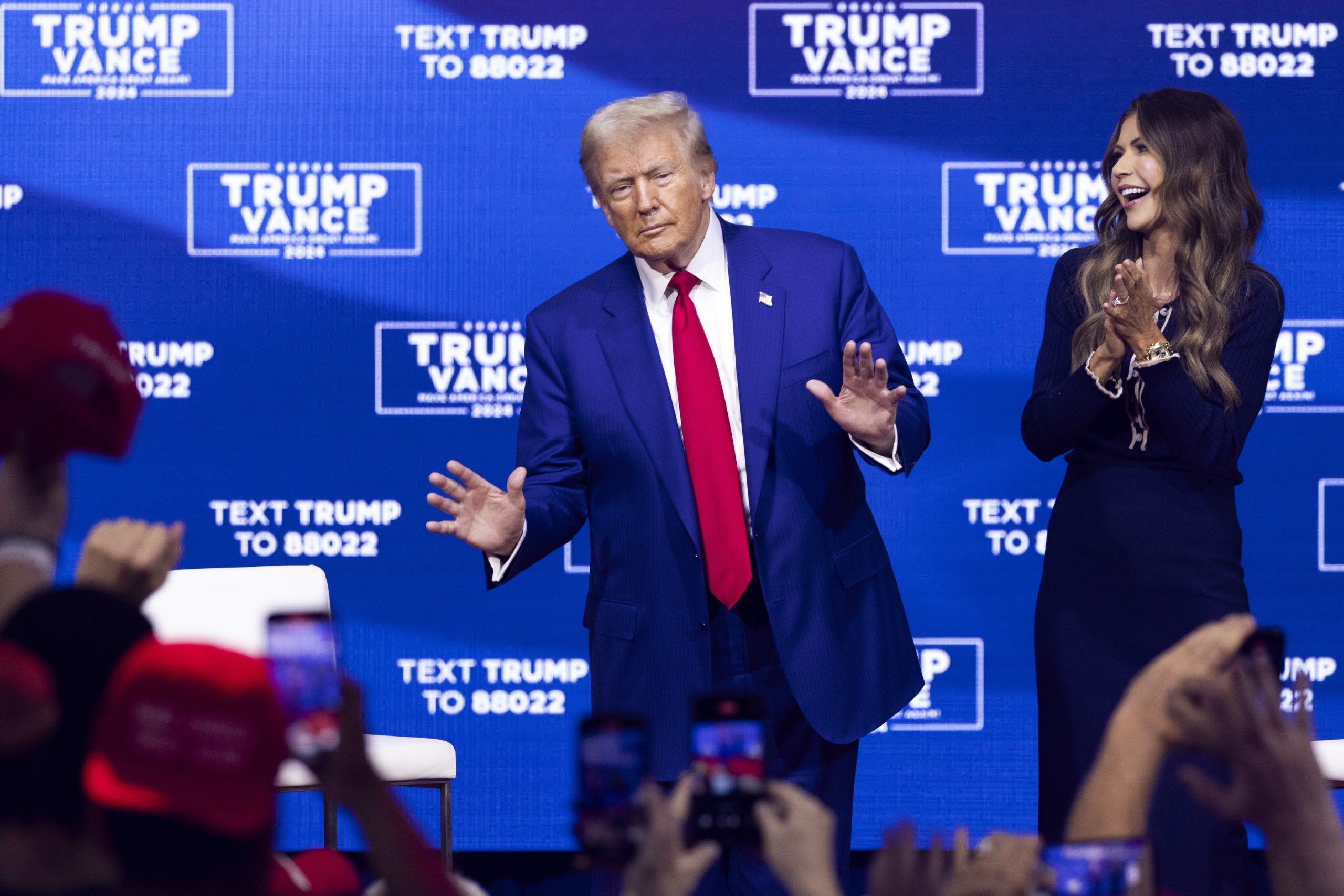Kamala Harris volta a questionar saúde mental de Donald Trump