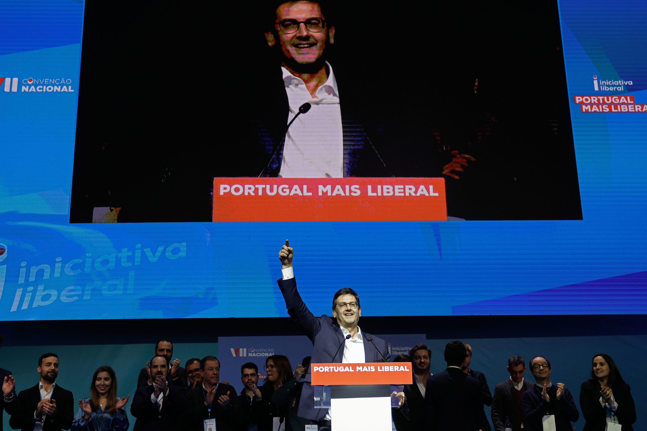 “Vamos chegar aos 15%”. Rui Rocha discursa como líder e promete “acabar com o bipartidarismo”