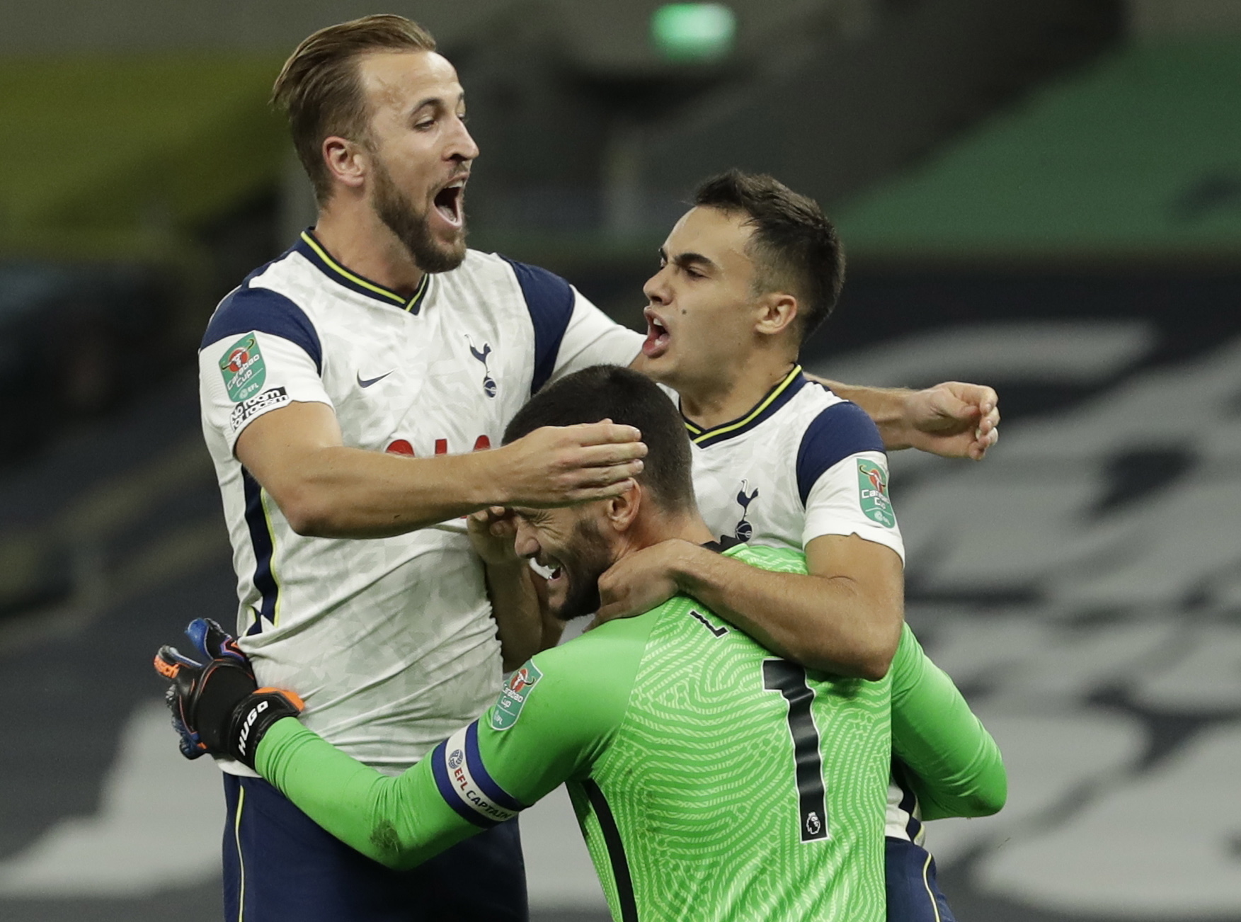 Tottenham, de José Mourinho, elimina Chelsea da Taça da Liga inglesa nos penáltis