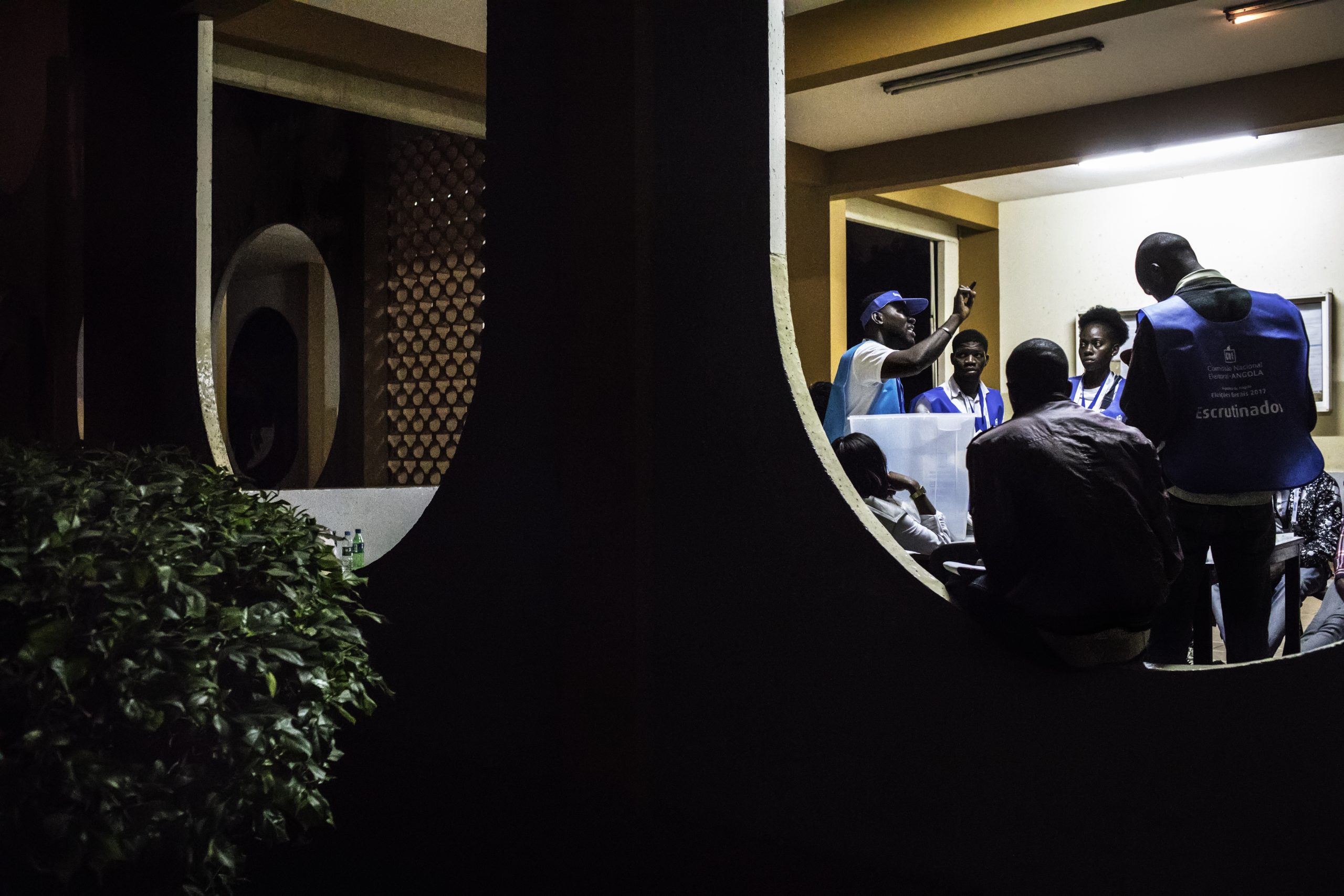 Angola. Observadores da União Africana recomendam medidas para equilíbrio da cobertura eleitoral por media públicos