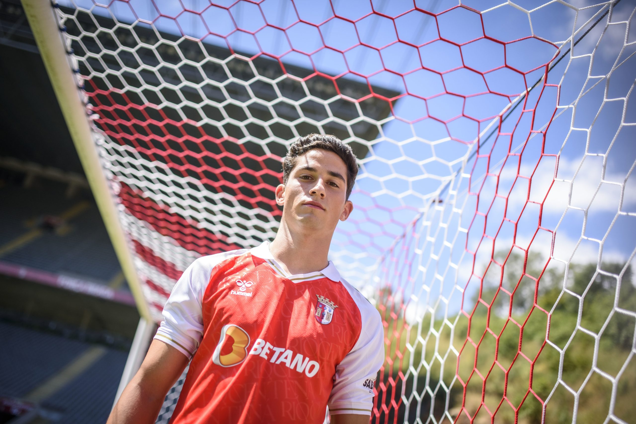 Lateral-direito Zé Carlos, ex-Leixões, é reforço do Sporting de Braga