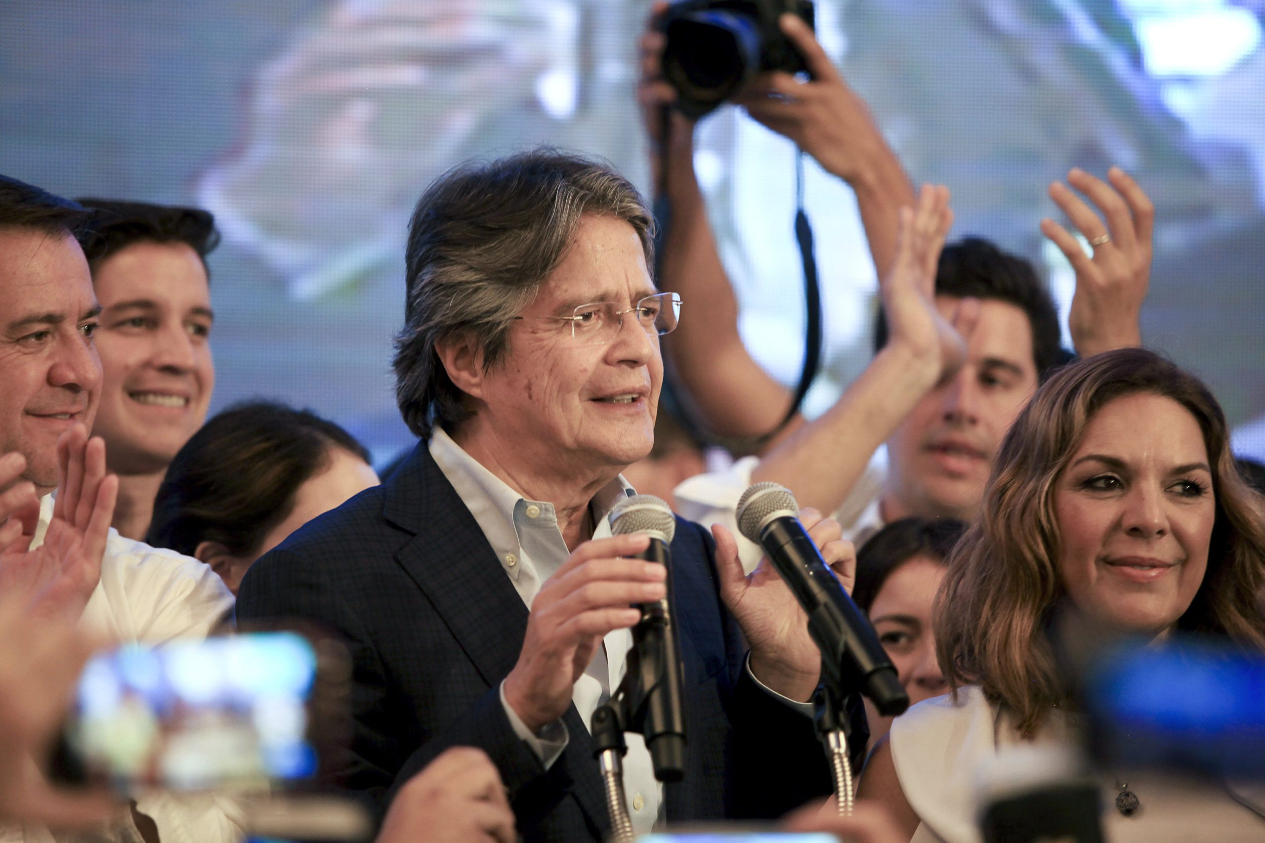Equador: Candidato derrotado diz que eleições foram fraudulentas
