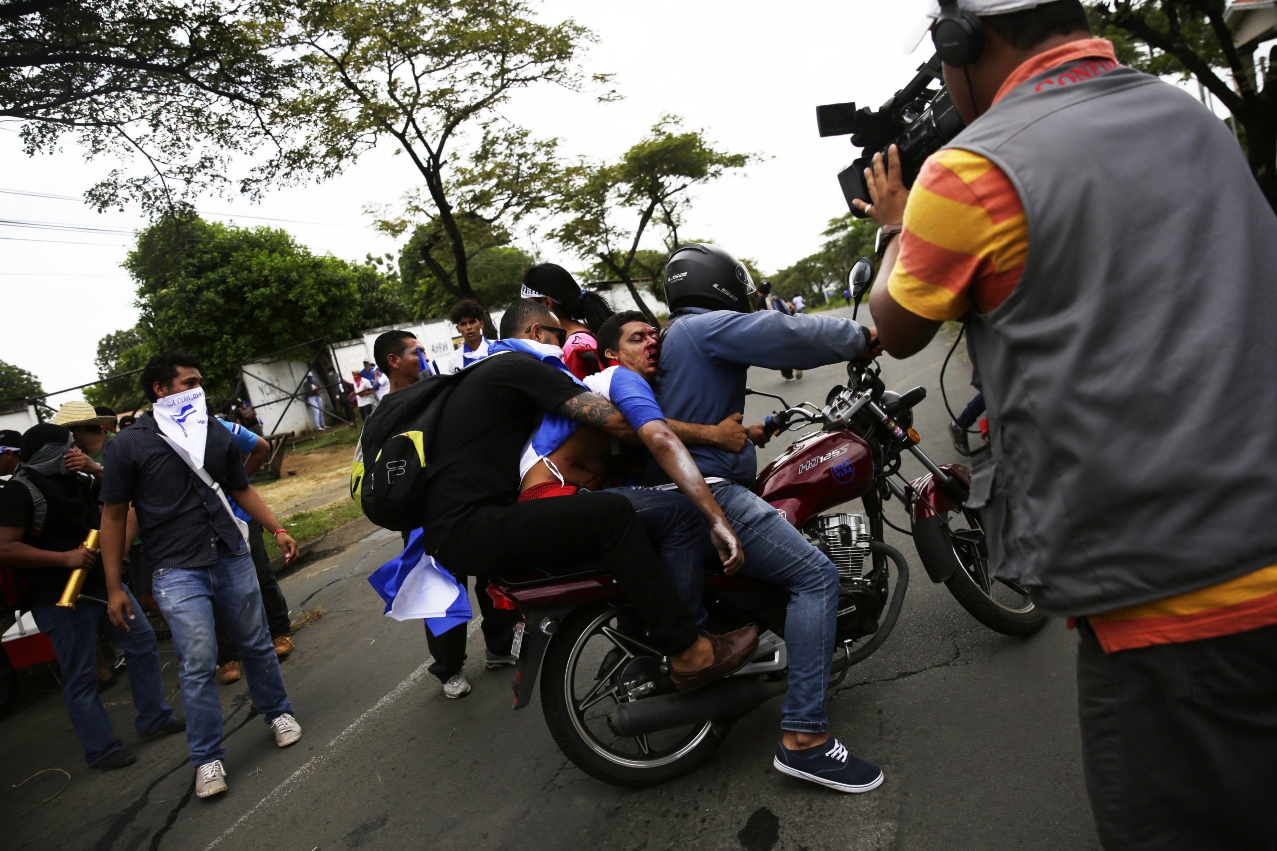 Um morto e 11 feridos em manifestação na Nicarágua, dizOrganização não-governamental