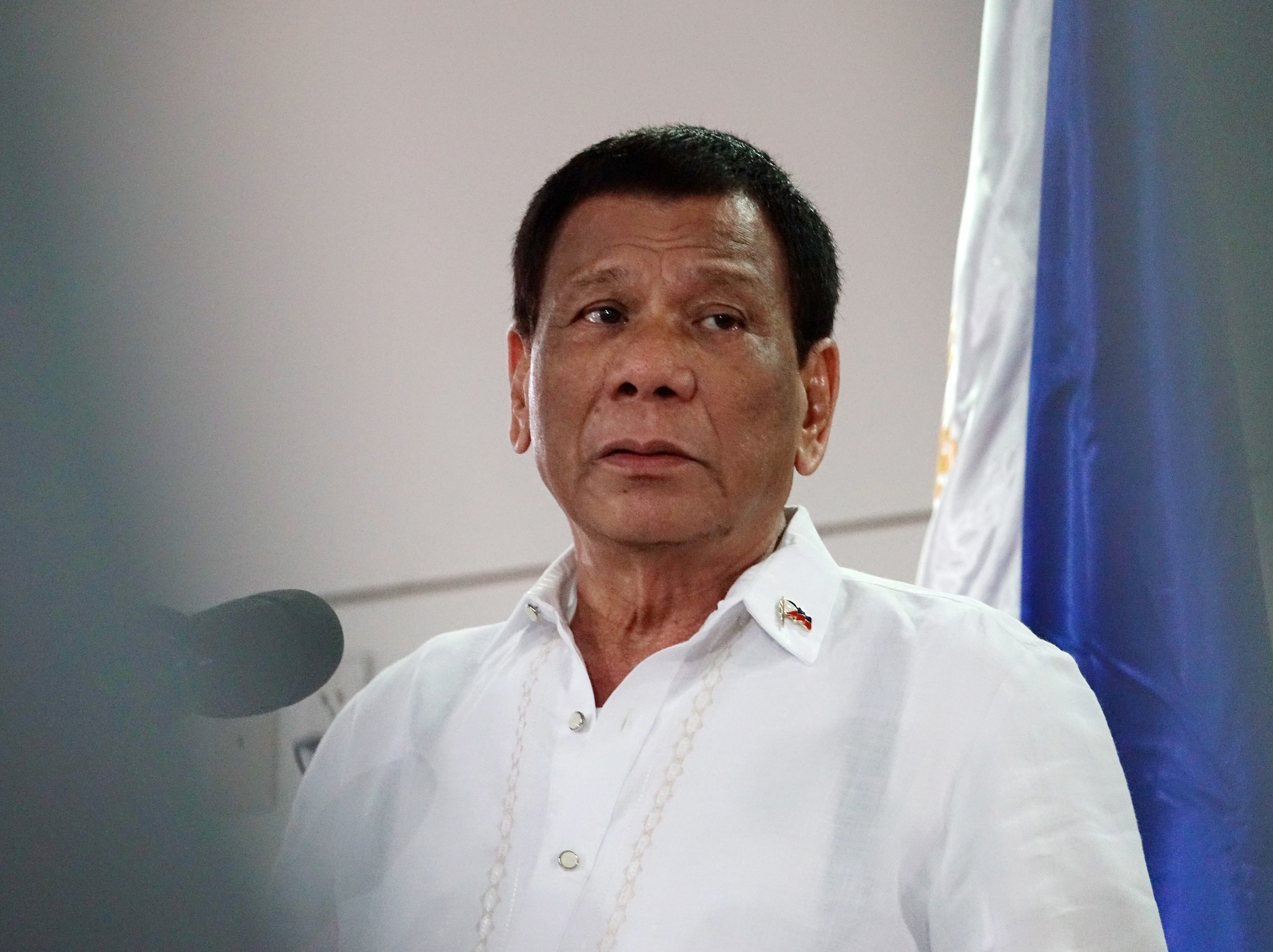 Filipinas: Duterte coloca Alfândega sob controlo das Forças Armadas