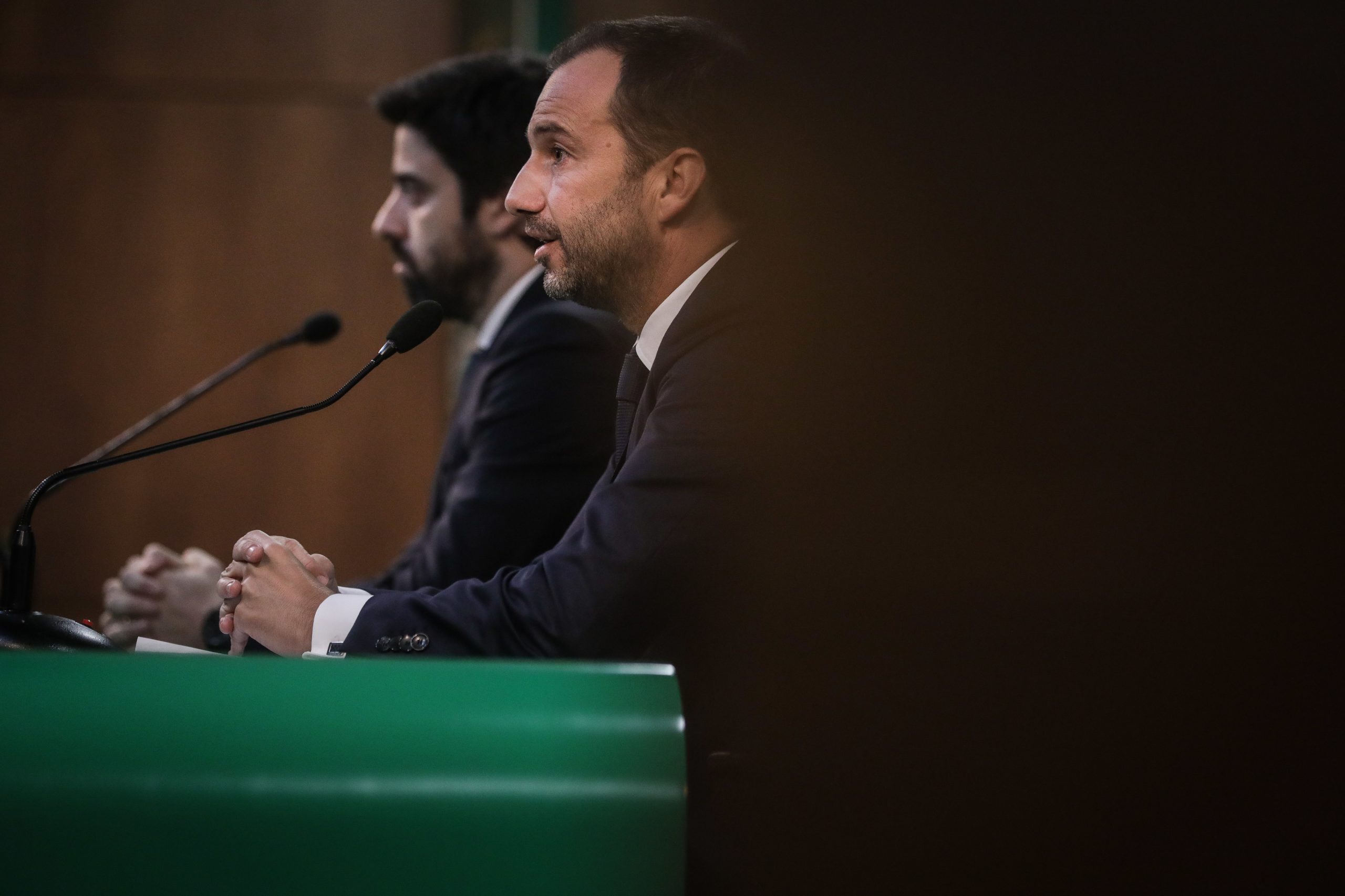 Sporting admite necessidades de tesouraria para suprir atraso com CMVM