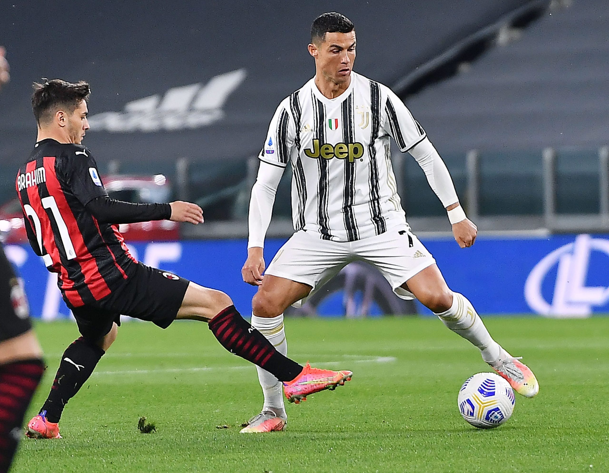 Juventus sofre derrota pesada em casa diante AC Milan