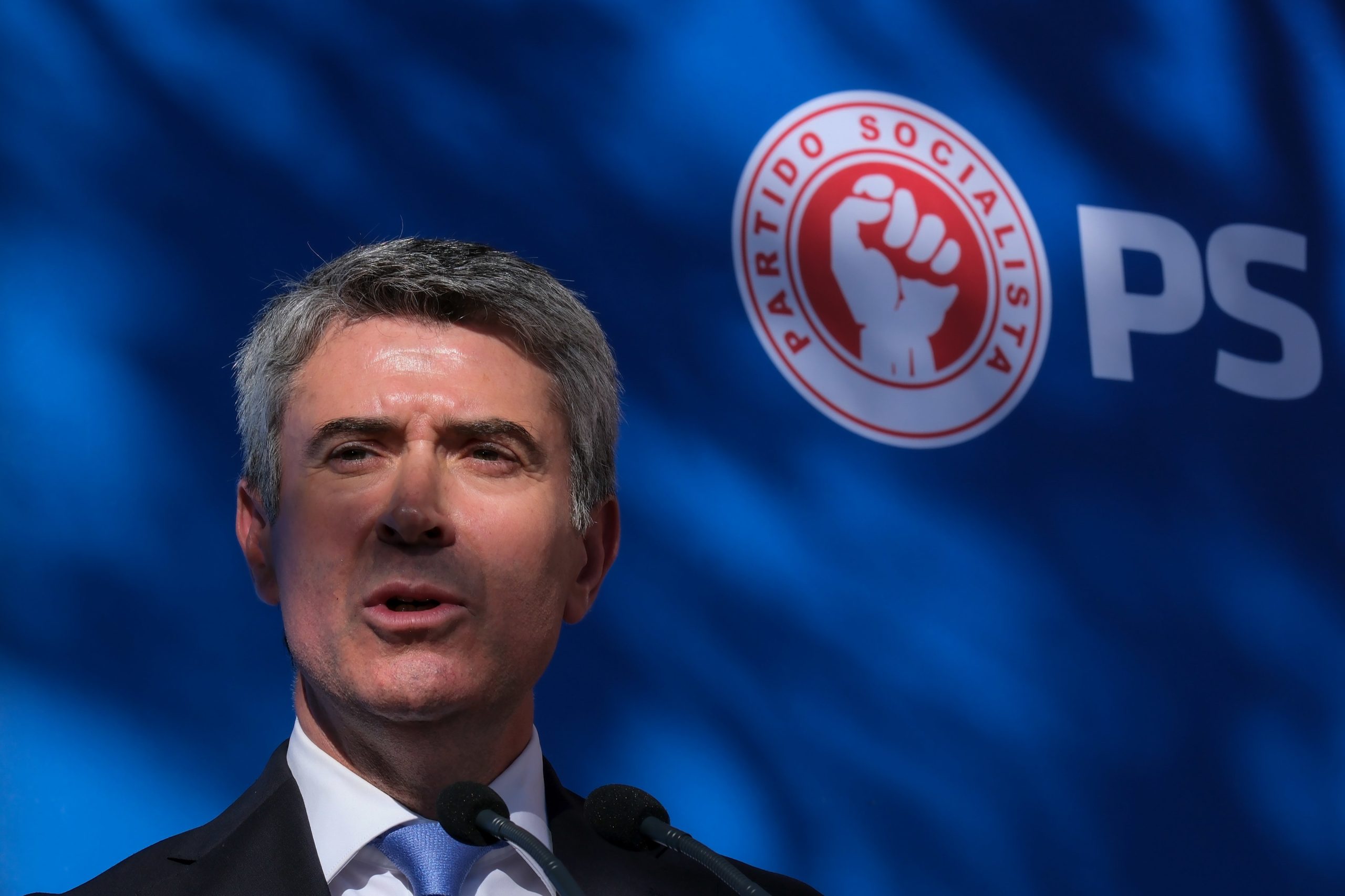 Câmara de Loures teve “todos os cuidados” nas demolições, garante José Luís Carneiro