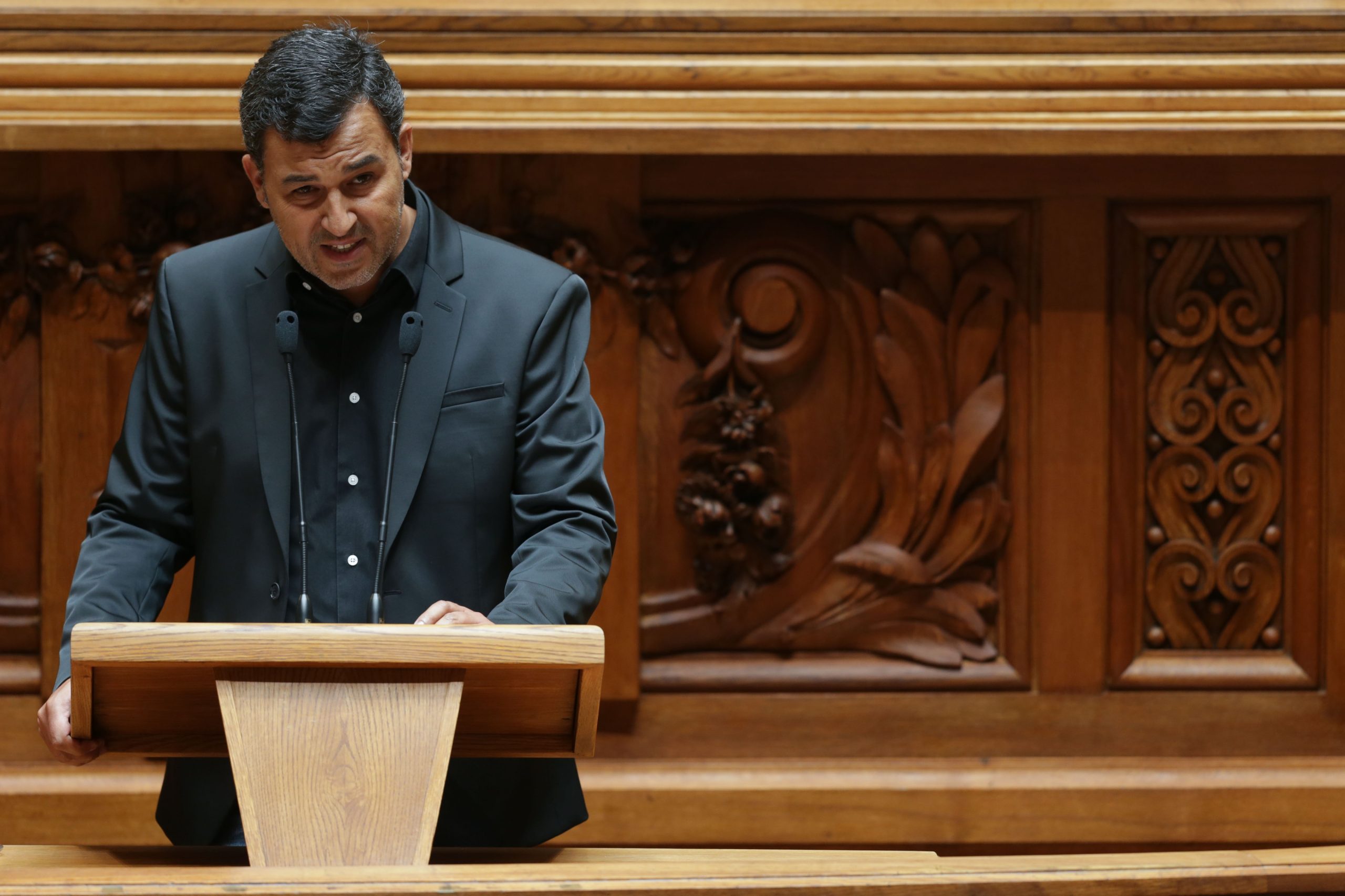 PAN contra moção do CDS-PP porque tem memória de Sócrates, Passos e Assunção