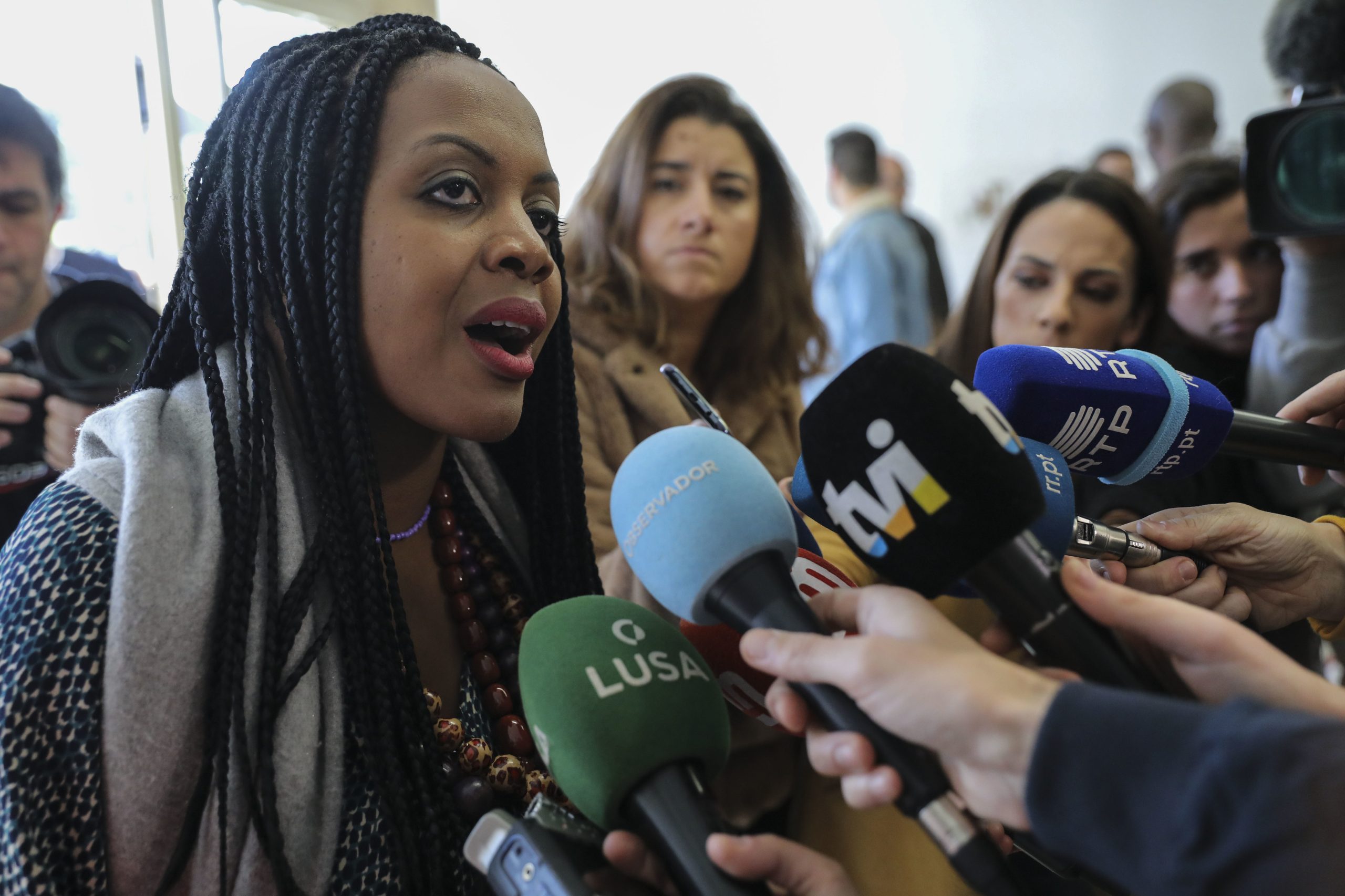 Joacine Katar Moreira defende mais direitos para deputados não inscritos em partidos