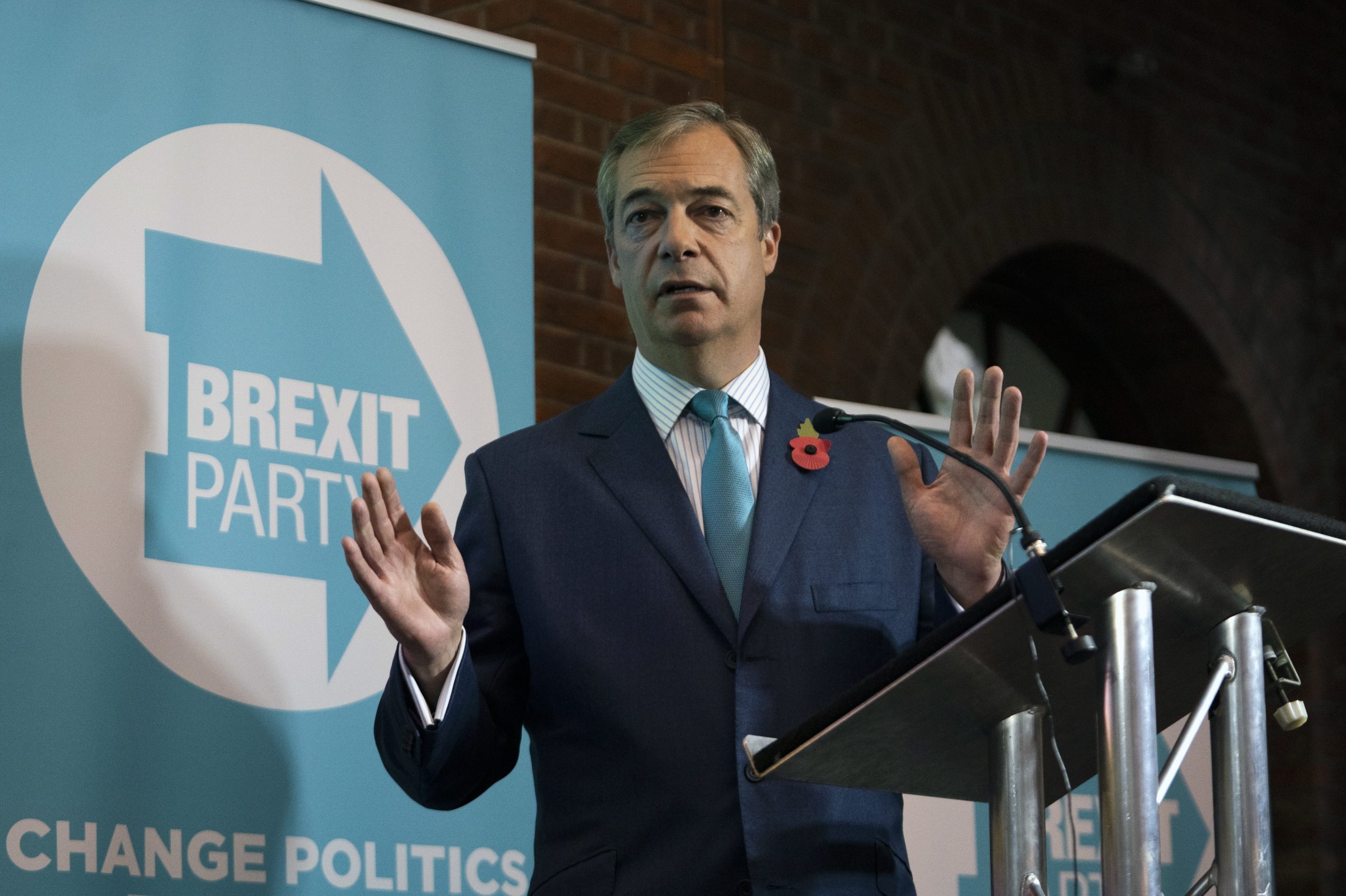 Reino Unido. Farage não é candidato às legislativas de dezembro