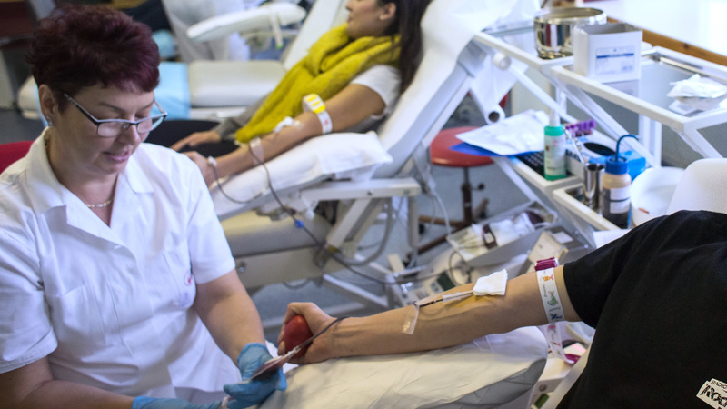 Instituto do Sangue apela para dádiva para manter reservas estáveis no verão