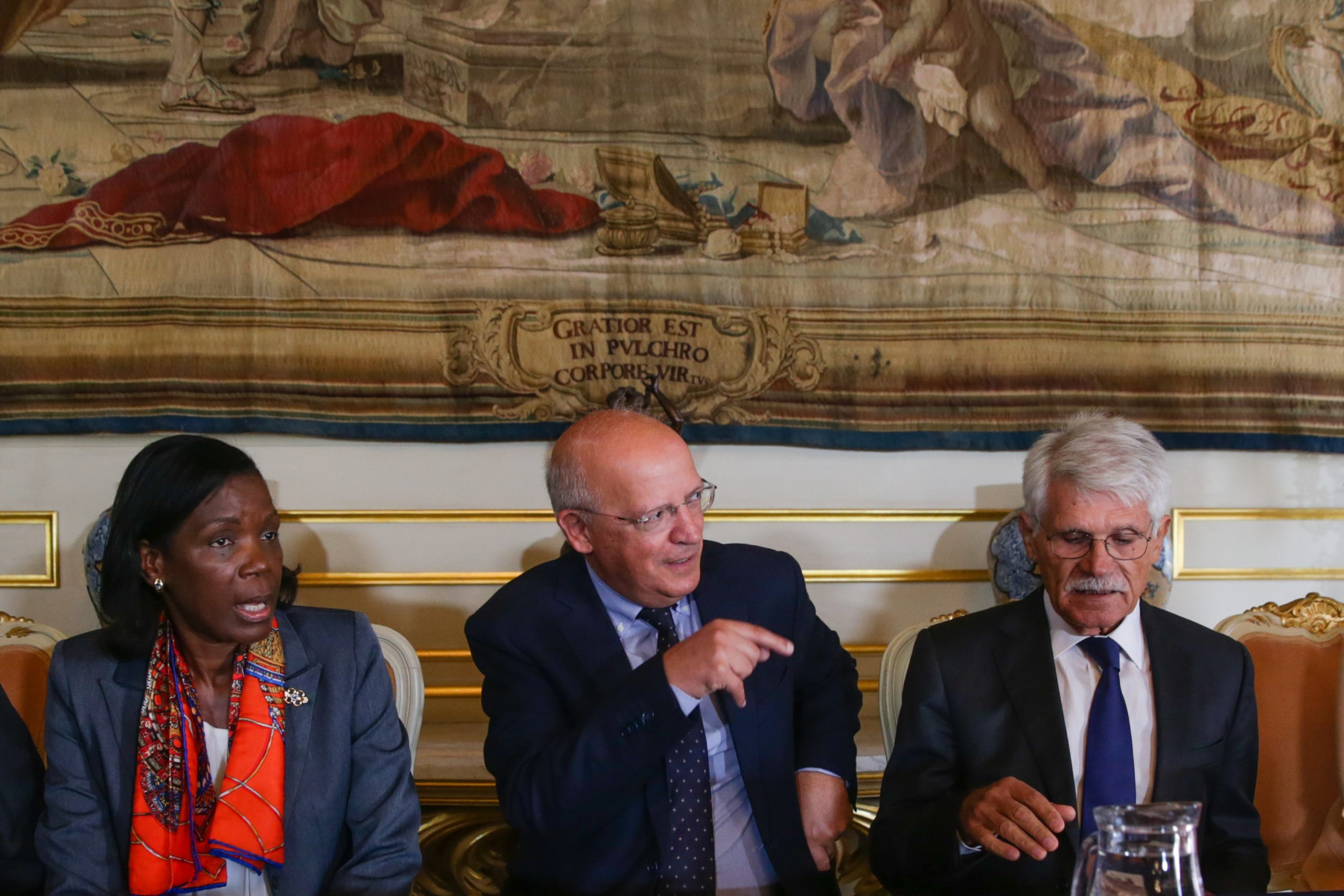 Portugal tem “bom currículo” nos direitos humanos, mas violações persistem, admite Governo