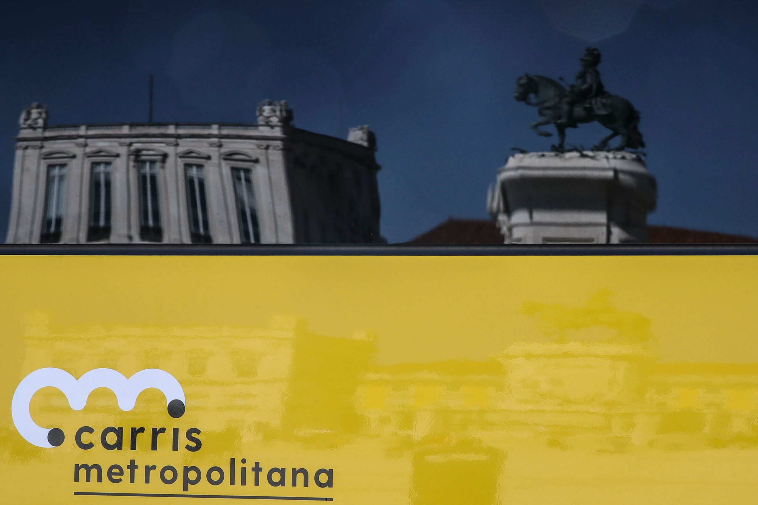 Carris Metropolitana reforça oferta na margem sul. Agora vai poder ir de Almada a Algés