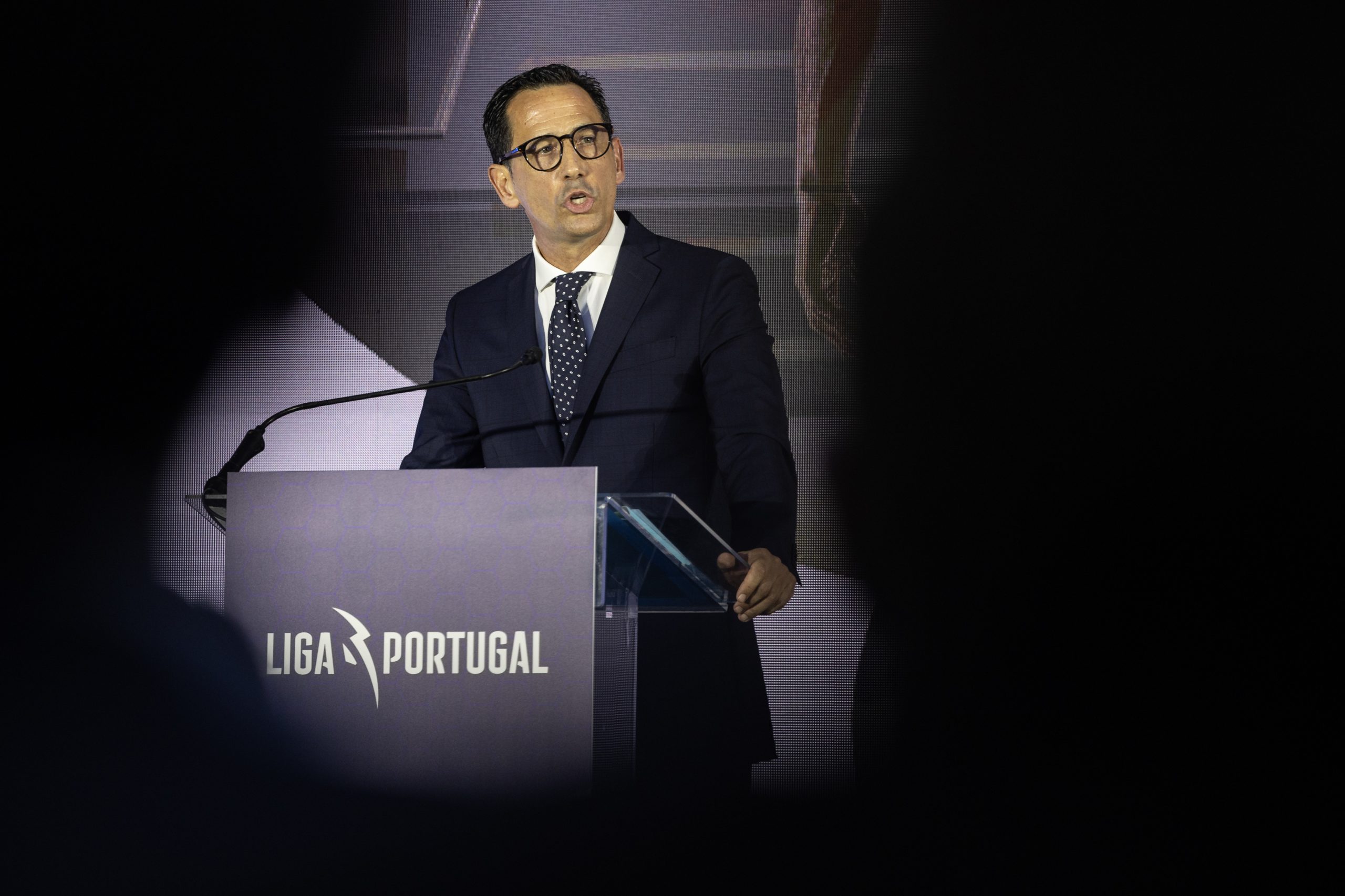 Proença avança com processos judiciais para defender reputação da Liga de clubes