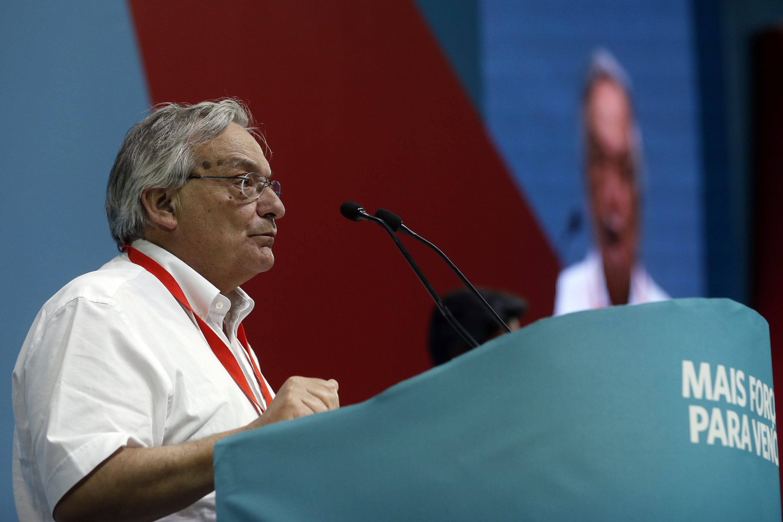 Fernando Rosas guiou Bloco de Esquerda pela Fortaleza de Peniche onde esteve preso