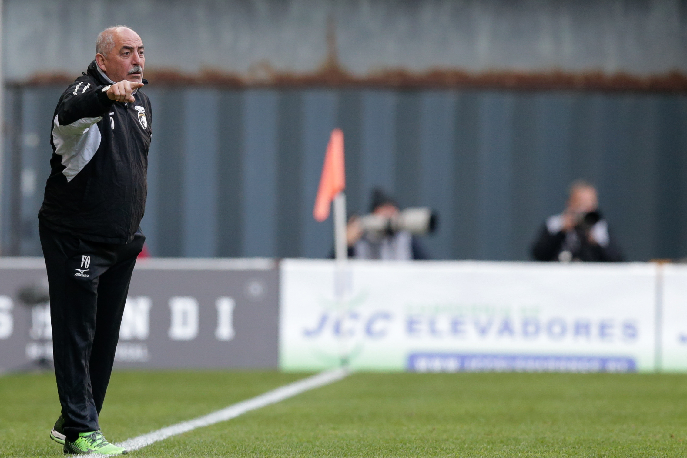 Vítor Oliveira considera “exagero” privar as pessoas de irem ao estádio