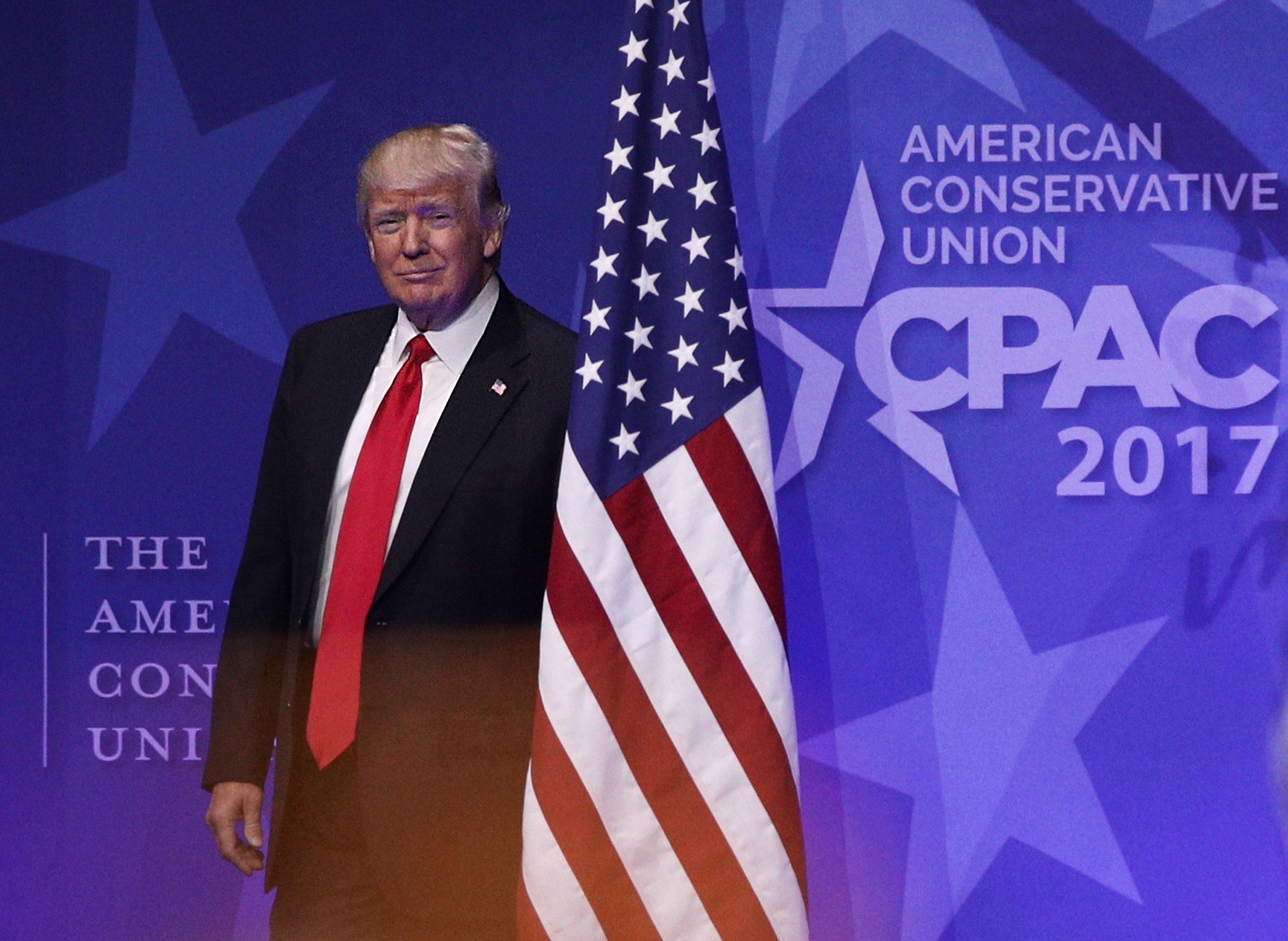 Os E.U.A de Trump “não hesitariam” em entrar numa Guerra Mundial, diz historiador americano