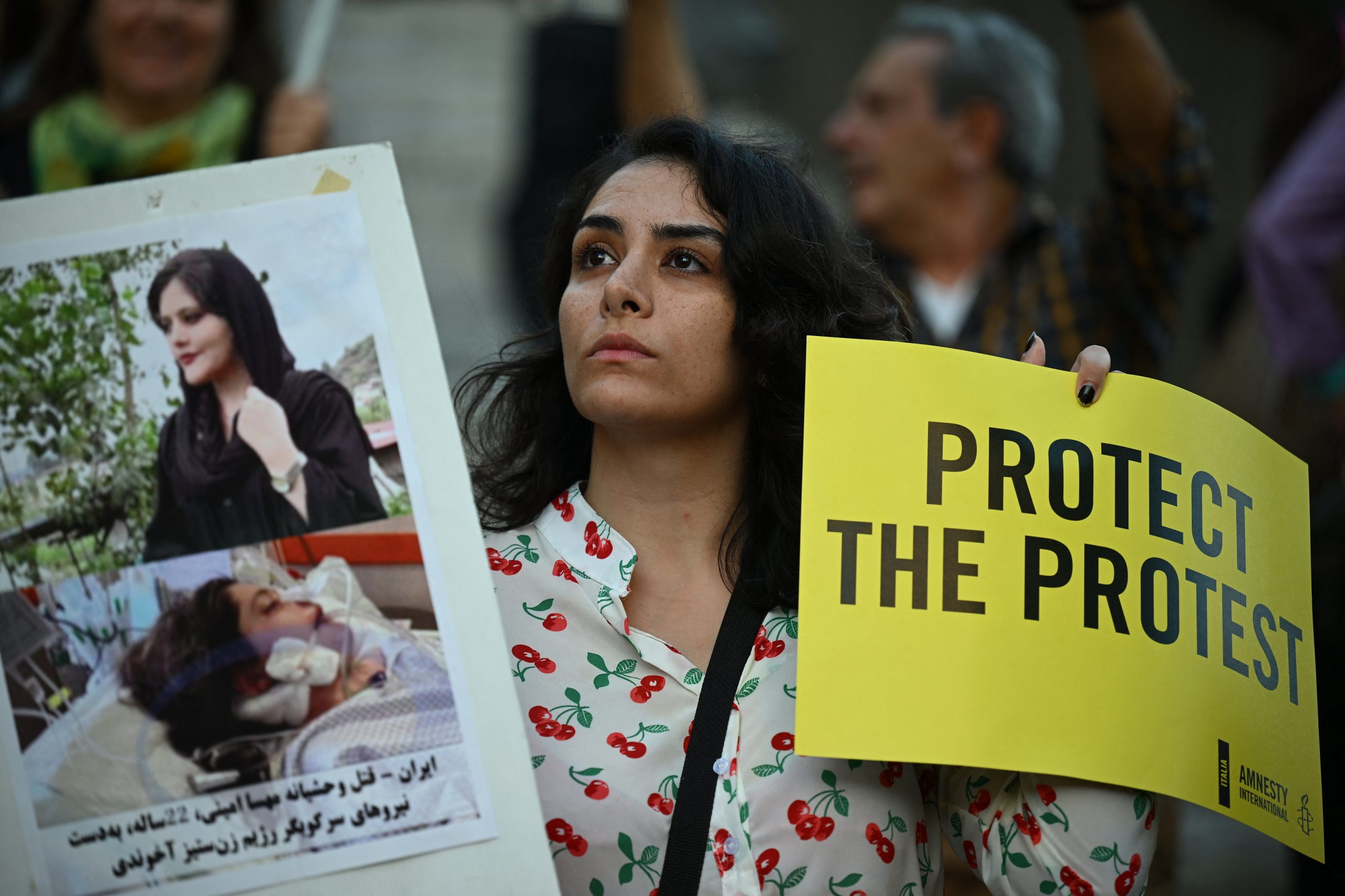 “Podia ser eu”. Até onde podem ir os maiores protestos dos últimos anos no Irão?