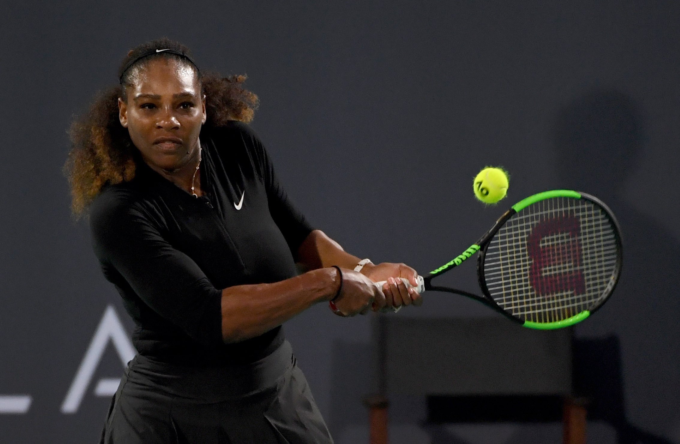 Serena Williams regressa às competições em fevereiro após um ano afastada