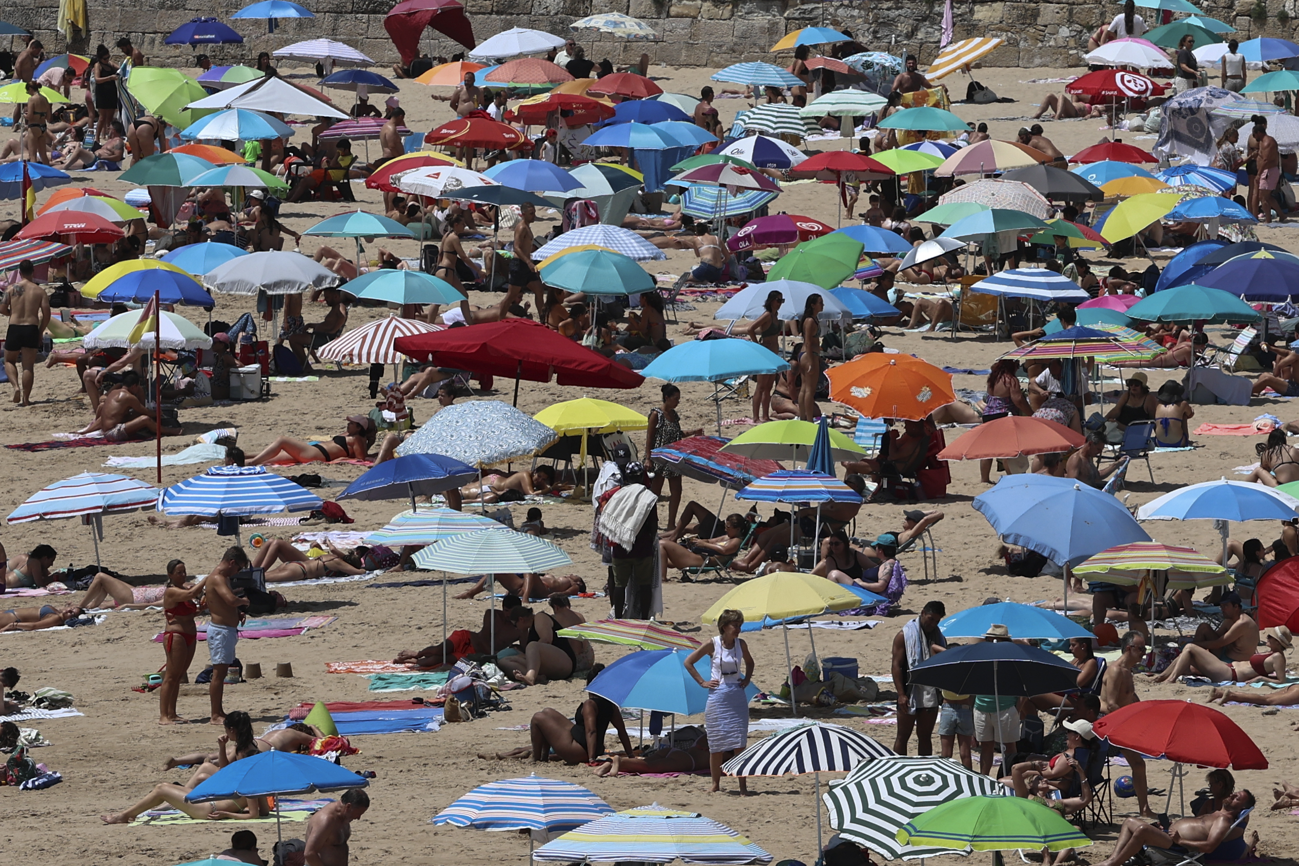 Faro sob alerta: temperatura pode chegar aos 37ºC