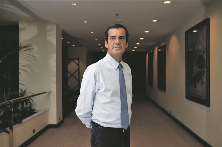 Autárquicas: PSD/Porto pede que tribunal avalie símbolo e sigla de Rui Moreira