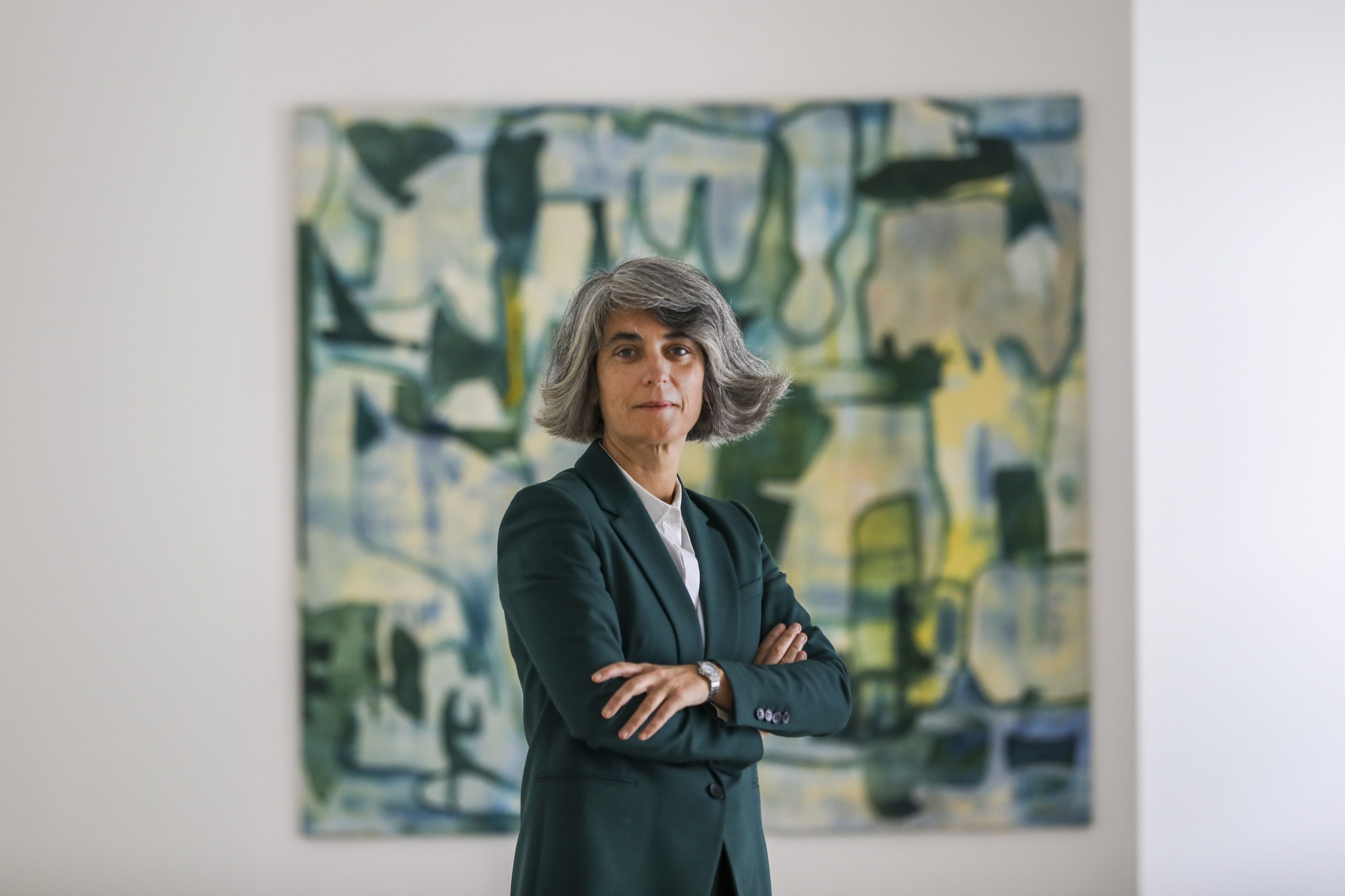 Ministra da Cultura diz que museus têm de dar mais visibilidade às obras depositadas em reservas