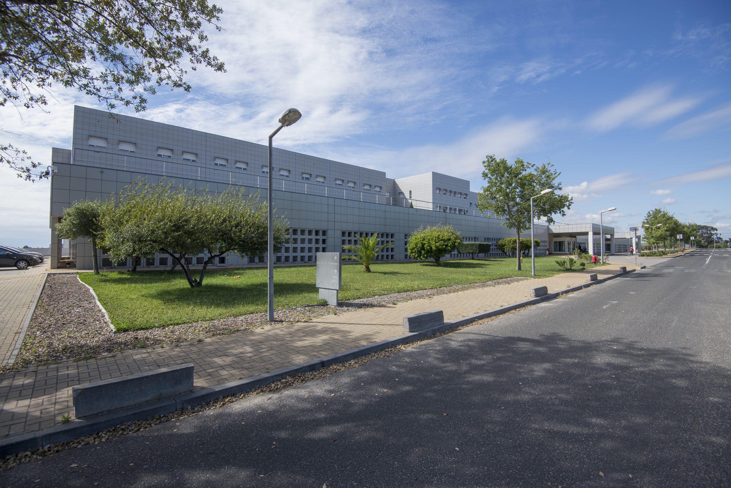 Mau tempo: Caudal de ribeira regularizado e estrada reaberta em Santiago do Cacém
