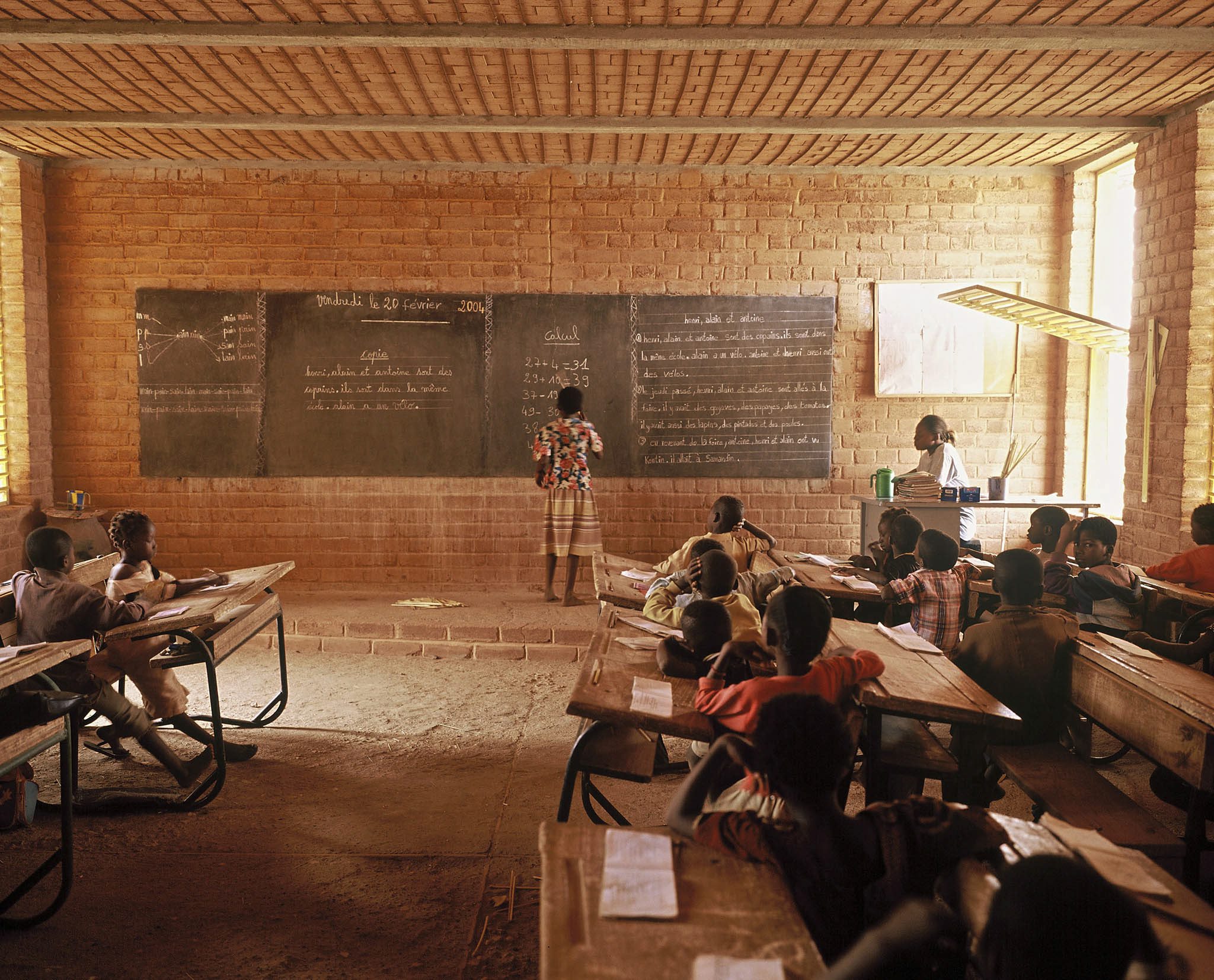 Mais de três mil escolas no Burkina Faso foram encerradas devido a ataques rebeldes