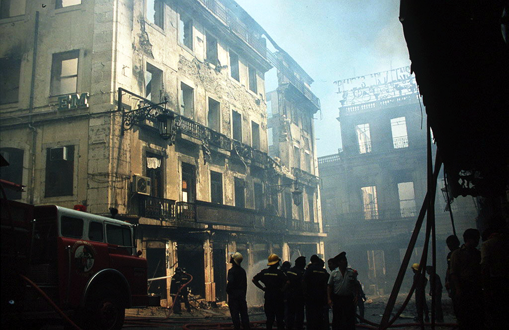 Há 30 anos, o incêndio que destruiu o Chiado foi também o princípio da nova vida da rádio e dos media em Portugal