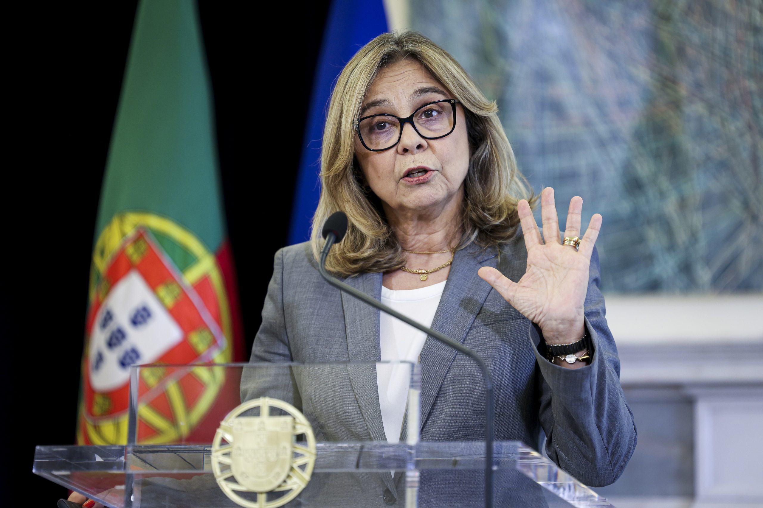 Ministra da Saúde já teve alta hospitalar