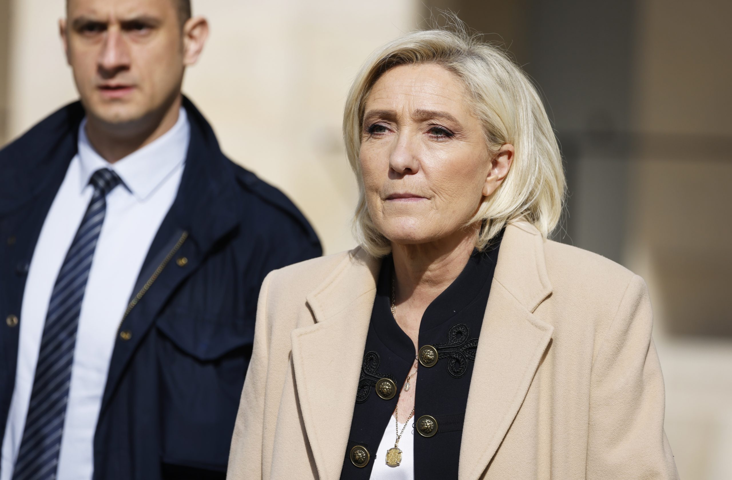 Le Pen e Salvini contra segundo mandato de Von der Leyen na Comissão Europeia