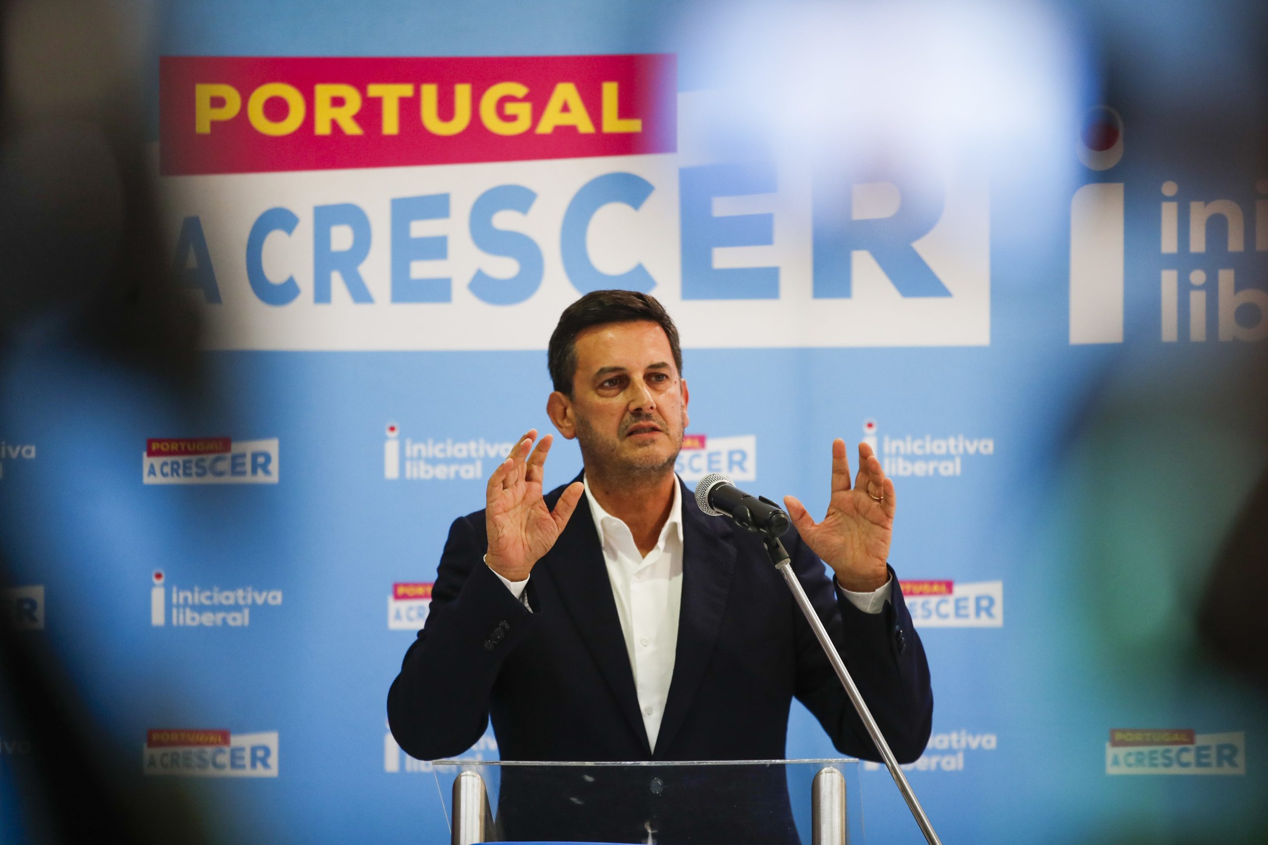 Reunião da IL com Montenegro foi “perfeitamente normal” e sem qualquer acordo