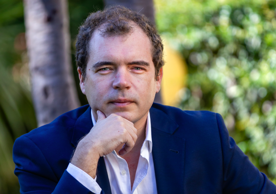 Francisco Mota Saraiva vence Prémio Literário Fundação Eça de Queiroz